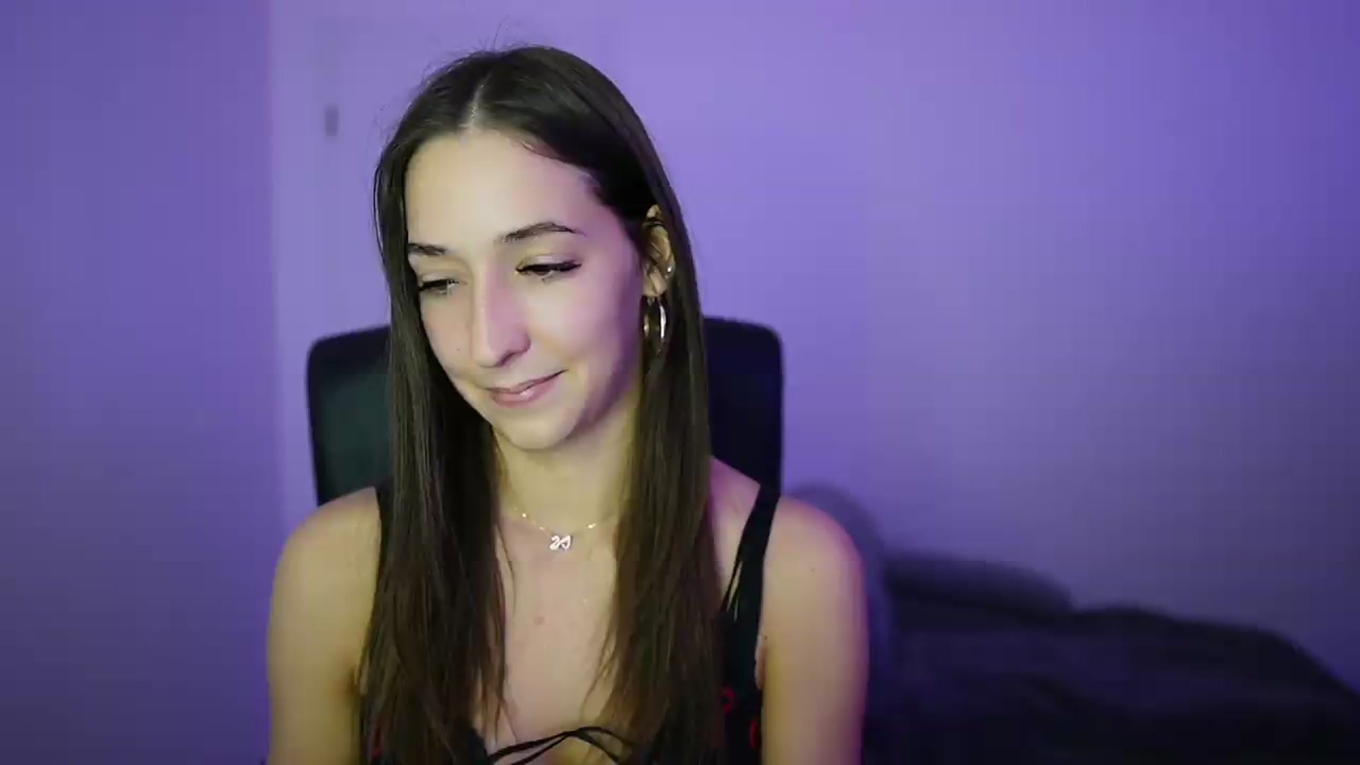 Gallery image thumbnail from Brunettte_18's myfreecams stream on, 05/05/2026, 21:06 image 10 of 20