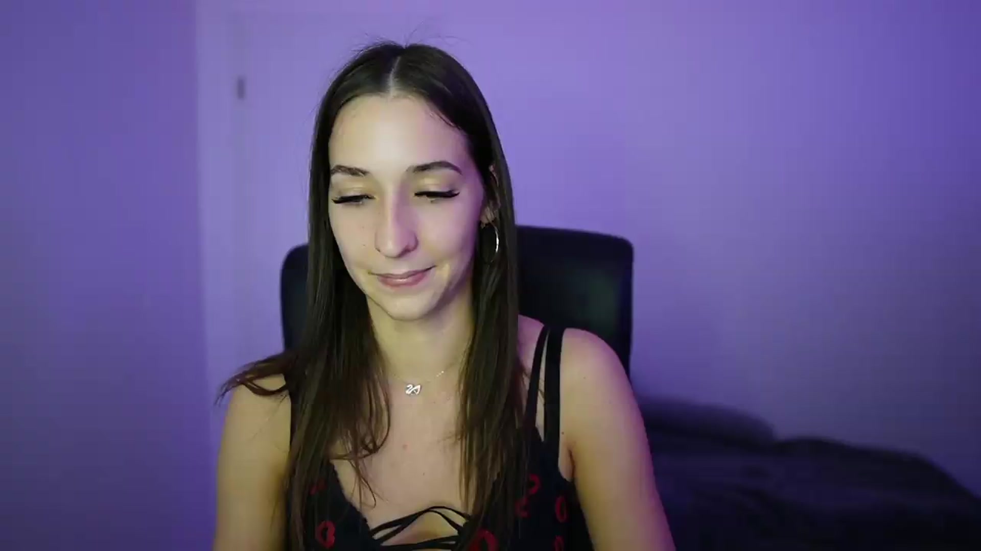 Gallery image thumbnail from Brunettte_18's myfreecams stream on, 05/05/2026, 23:18 image 18 of 20