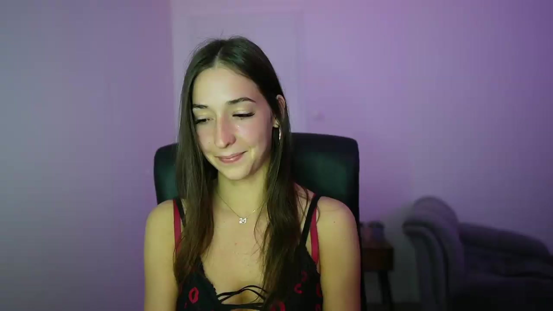 Gallery image thumbnail from Brunettte_18's myfreecams stream on, 05/09/2026, 18:44 image 6 of 20
