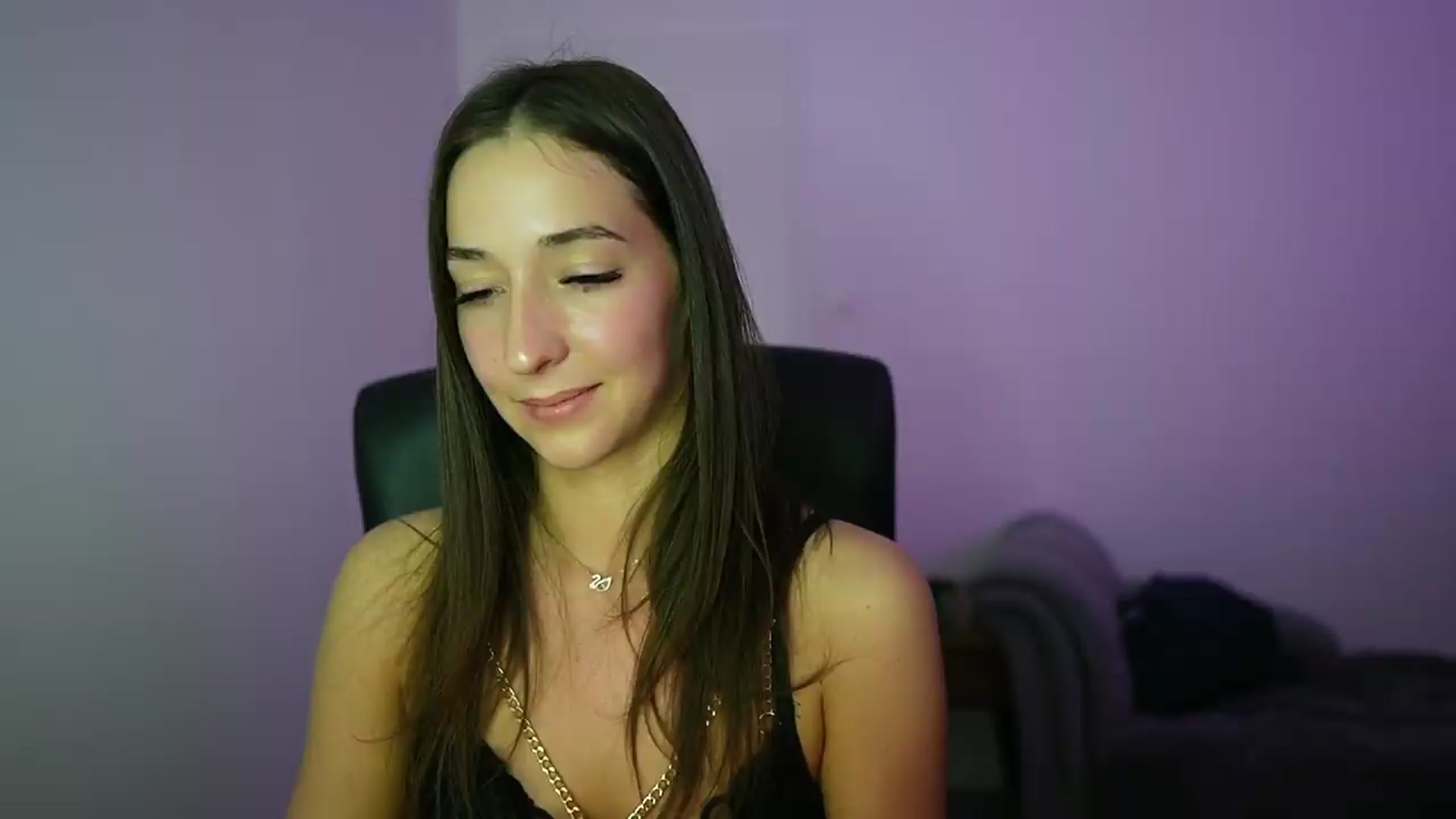Gallery image thumbnail from Brunettte_18's myfreecams stream on, 05/10/2026, 18:46 image 19 of 20