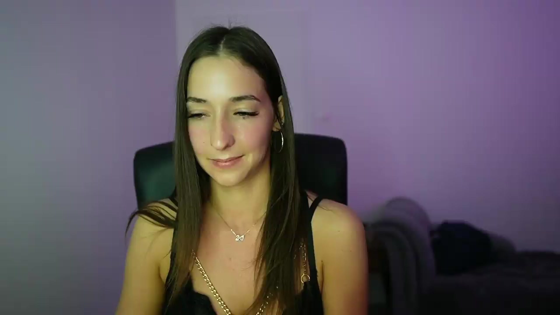 Gallery image thumbnail from Brunettte_18's myfreecams stream on, 05/10/2026, 18:46 image 5 of 20