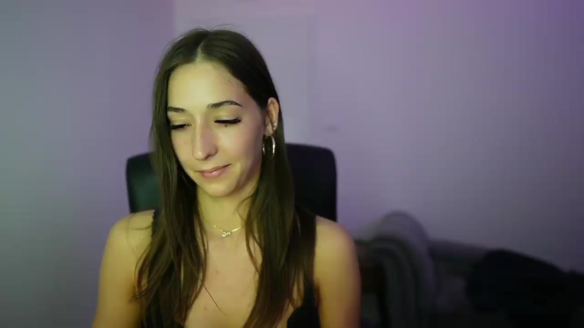 Gallery image thumbnail from Brunettte_18's myfreecams stream on, 05/13/2026, 20:41 image 4 of 20