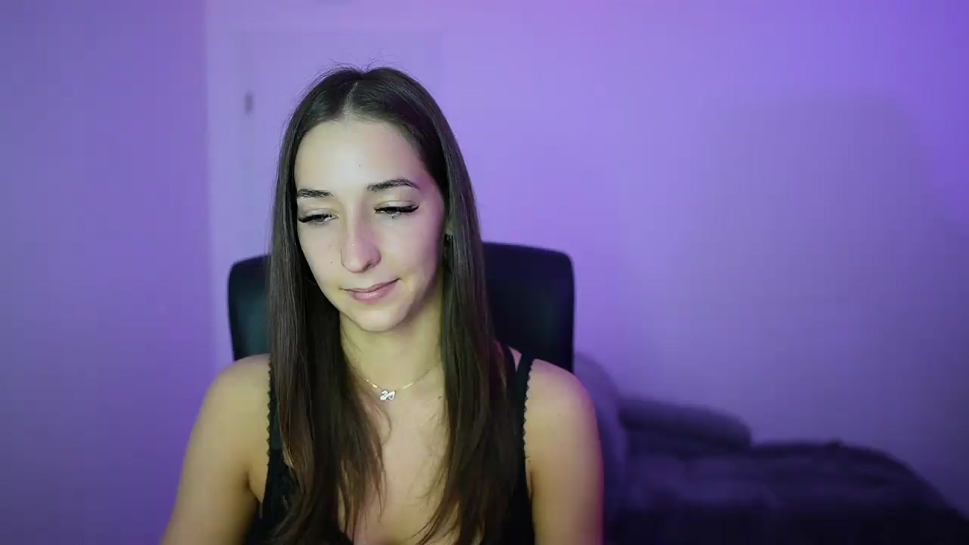 Gallery image thumbnail from Brunettte_18's myfreecams stream on, 05/17/2026, 14:19 image 3 of 20