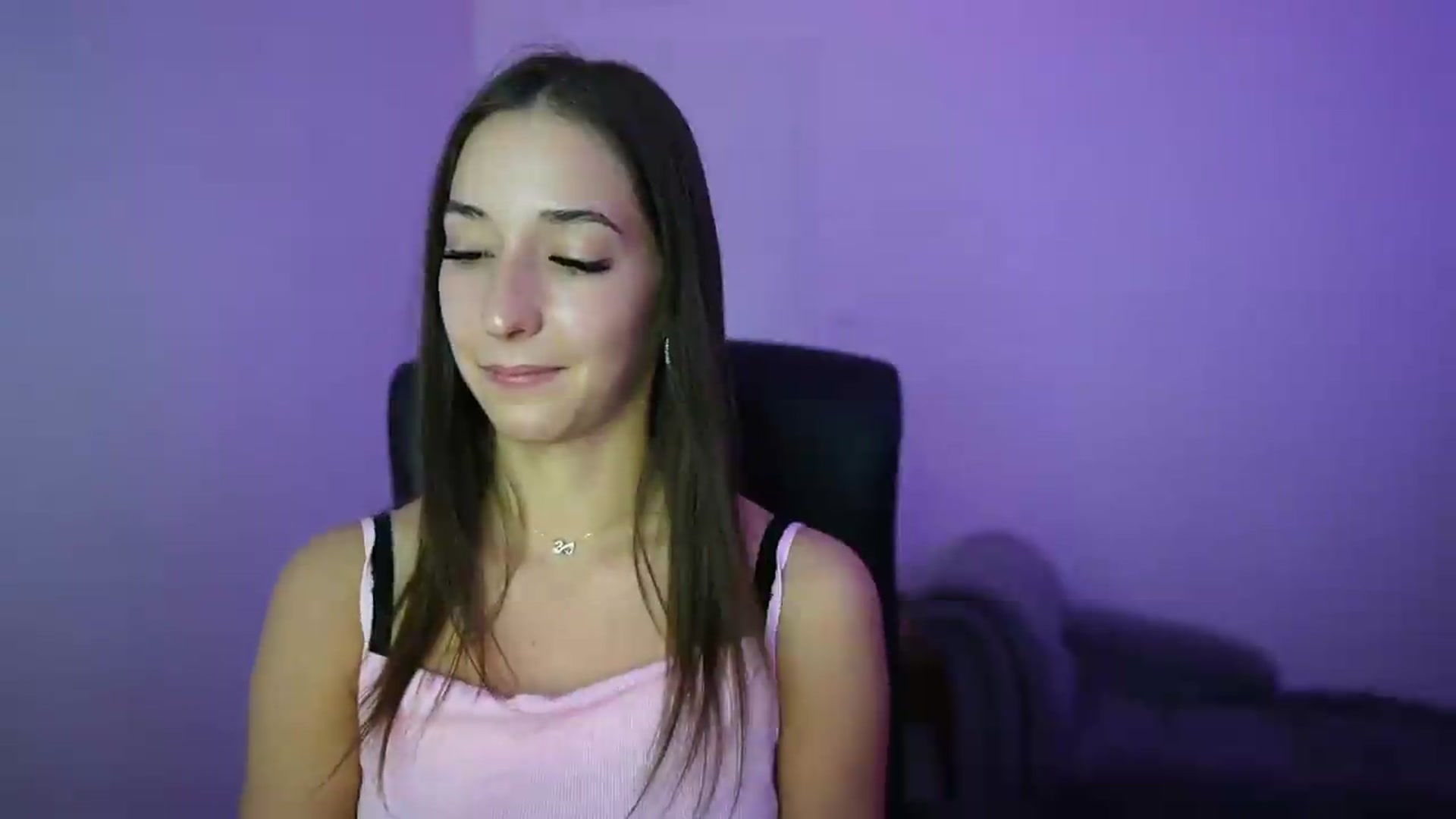 Gallery image thumbnail from Brunettte_18's myfreecams stream on, 05/19/2026, 20:19 image 20 of 20