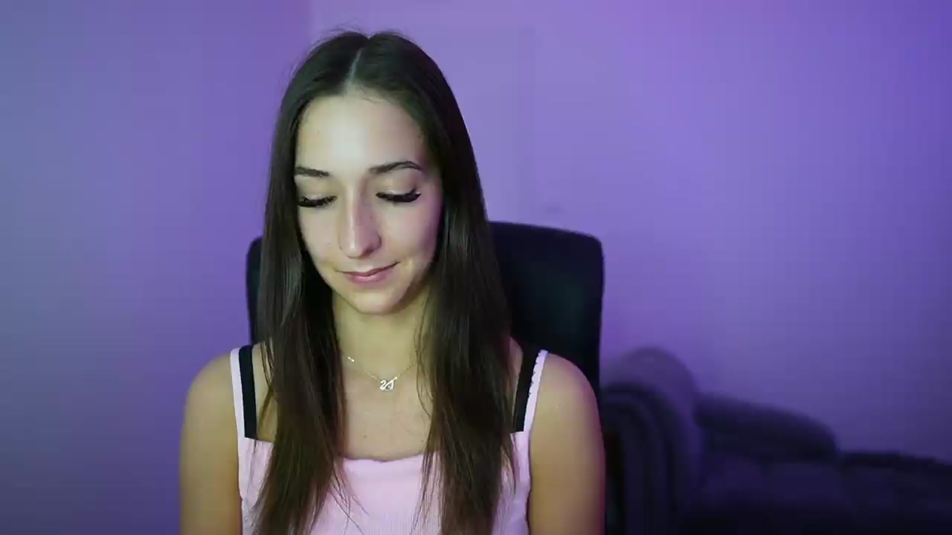 Gallery image thumbnail from Brunettte_18's myfreecams stream on, 05/19/2026, 21:50 image 16 of 20
