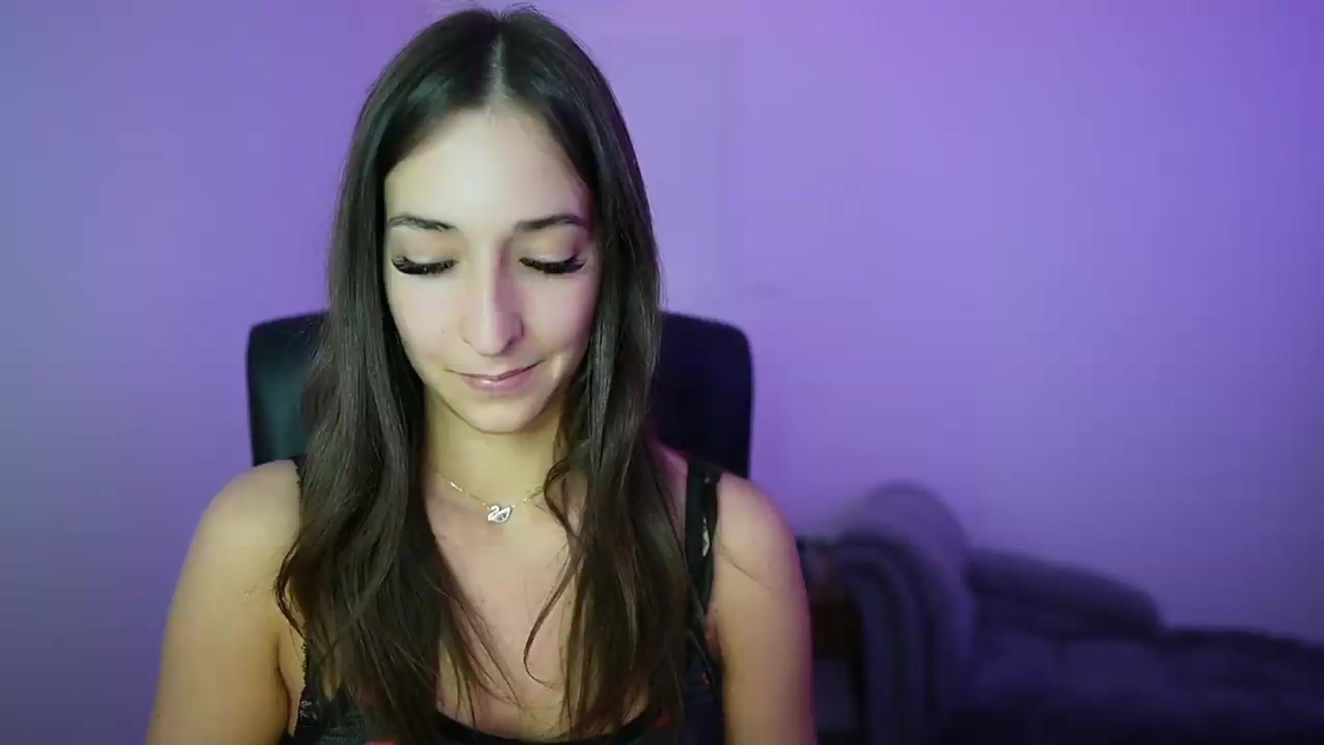 Gallery image thumbnail from Brunettte_18's myfreecams stream on, 05/20/2026, 15:10 image 20 of 20