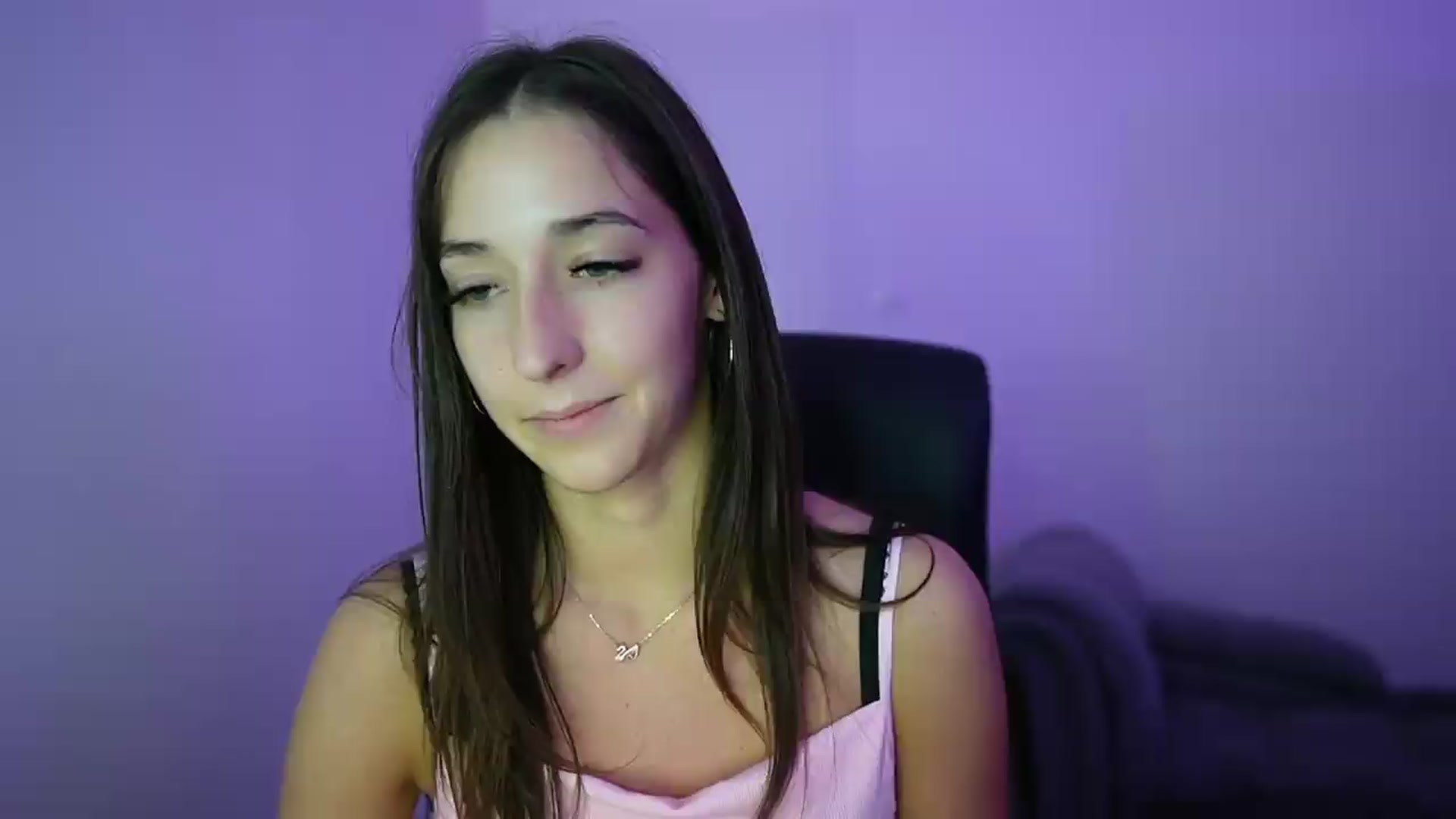 Gallery image thumbnail from Brunettte_18's myfreecams stream on, 05/22/2026, 16:51 image 19 of 20