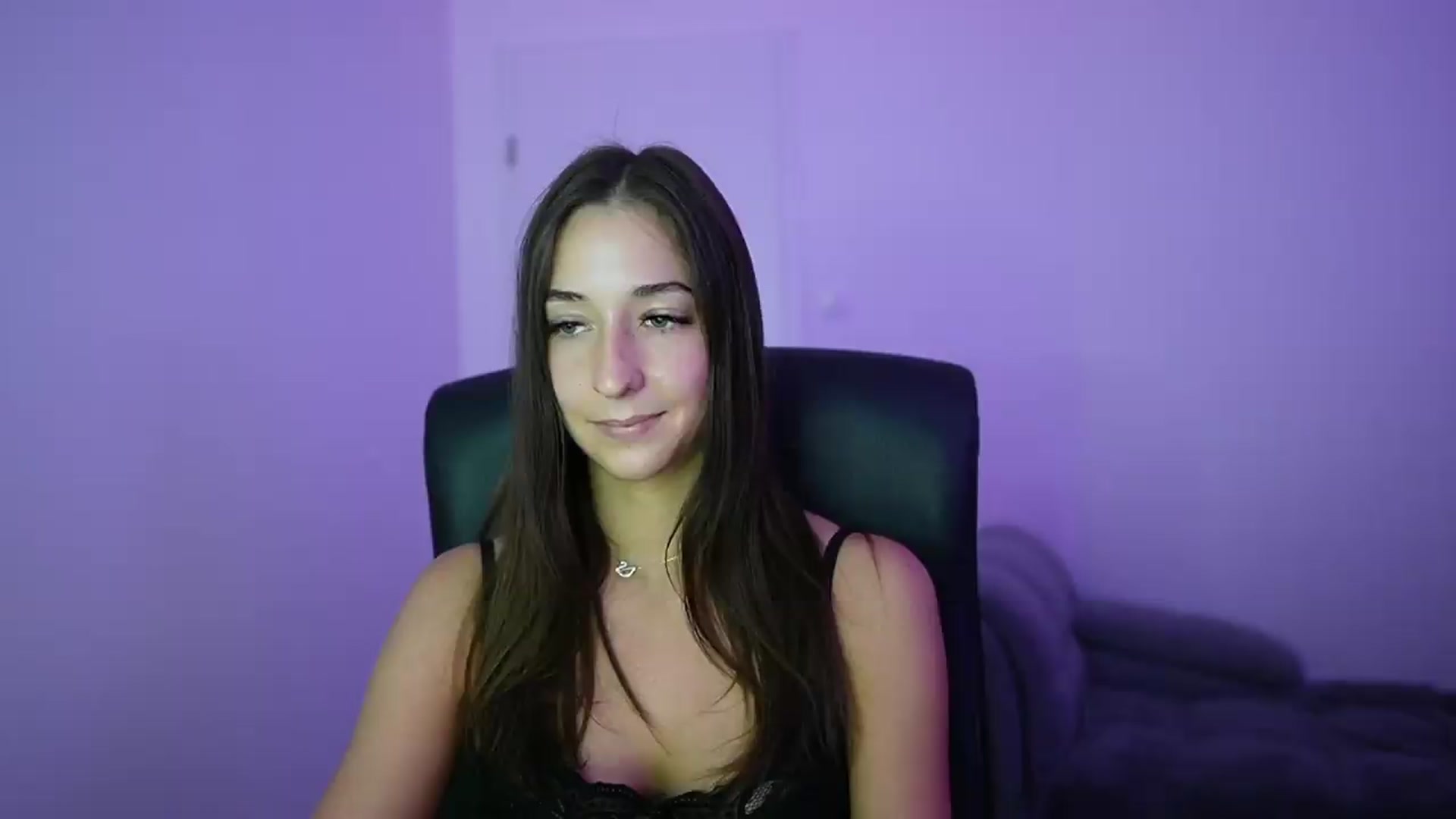 Gallery image thumbnail from Brunettte_18's myfreecams stream on, 05/27/2026, 14:46 image 15 of 20