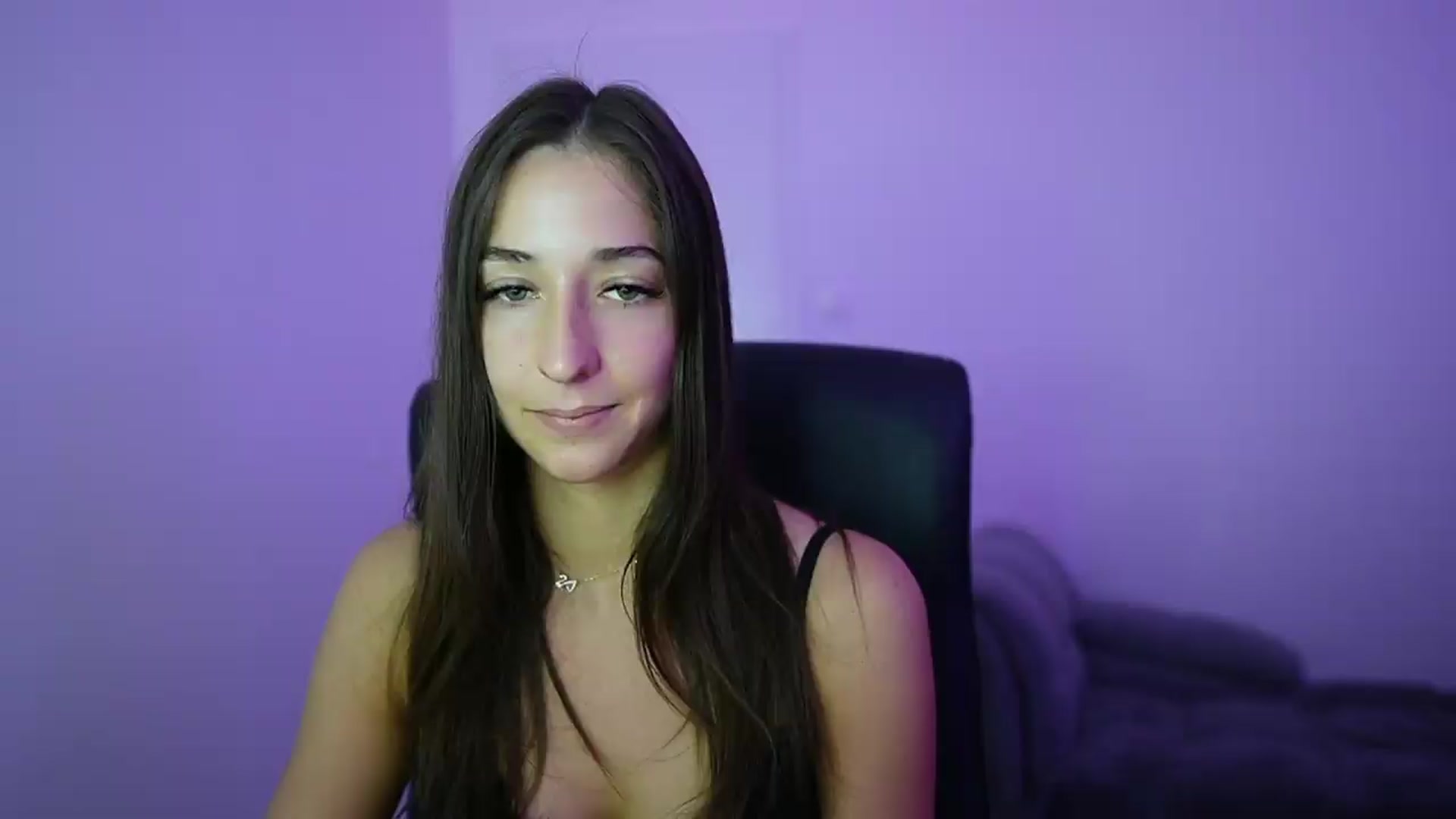 Gallery image thumbnail from Brunettte_18's myfreecams stream on, 05/27/2026, 14:46 image 12 of 20