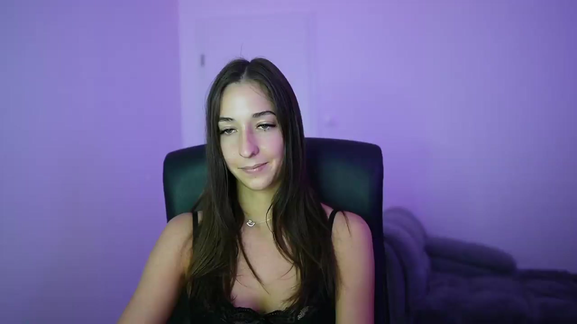 Gallery image thumbnail from Brunettte_18's myfreecams stream on, 05/27/2026, 14:46 image 9 of 20