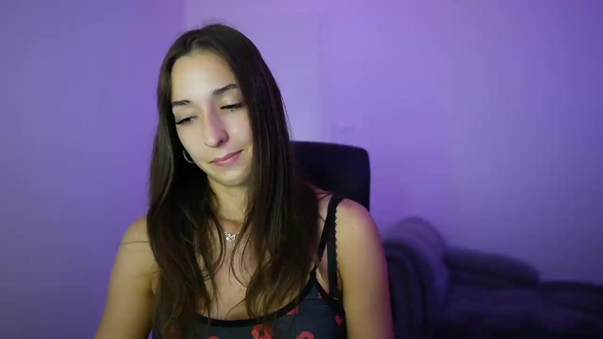Gallery image thumbnail from Brunettte_18's myfreecams stream on, 06/01/2026, 23:33 image 8 of 20