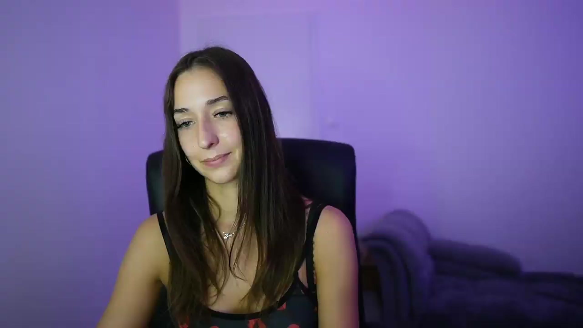 Gallery image thumbnail from Brunettte_18's myfreecams stream on, 06/01/2026, 23:33 image 20 of 20