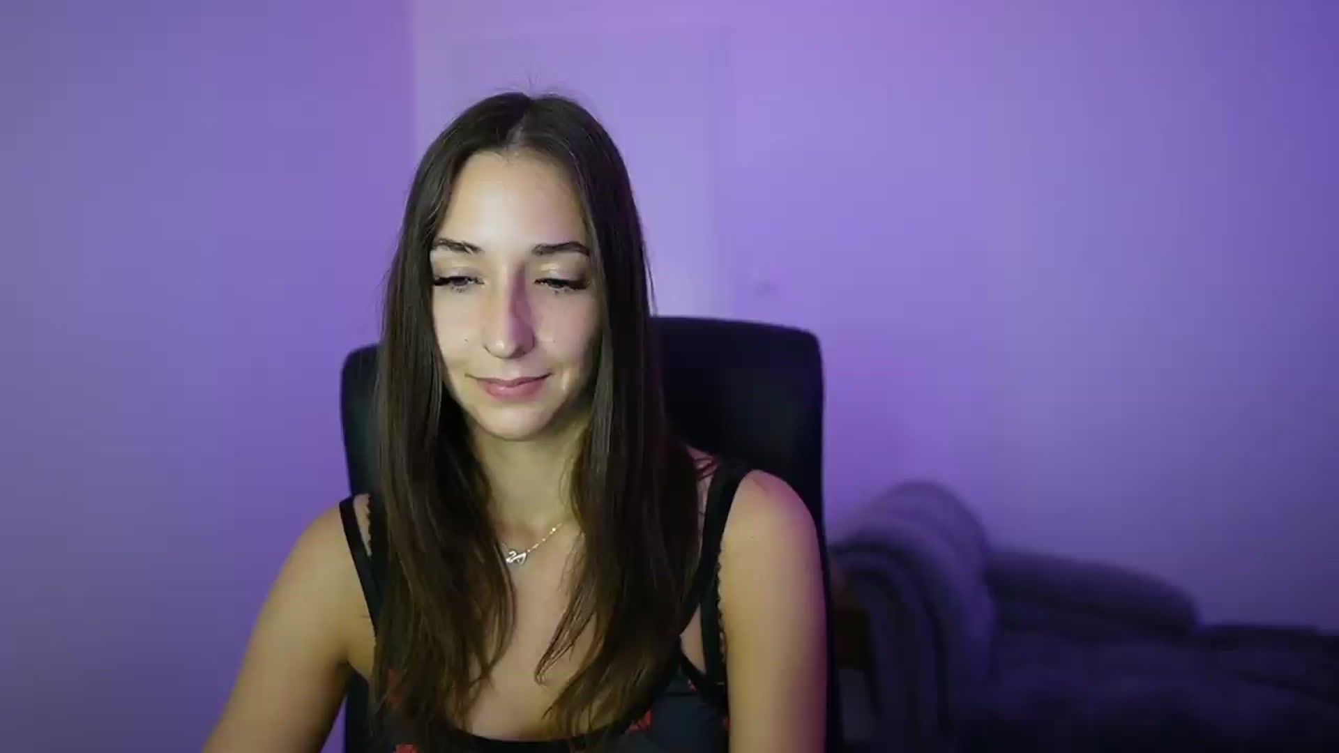Gallery image thumbnail from Brunettte_18's myfreecams stream on, 06/01/2026, 23:33 image 15 of 20