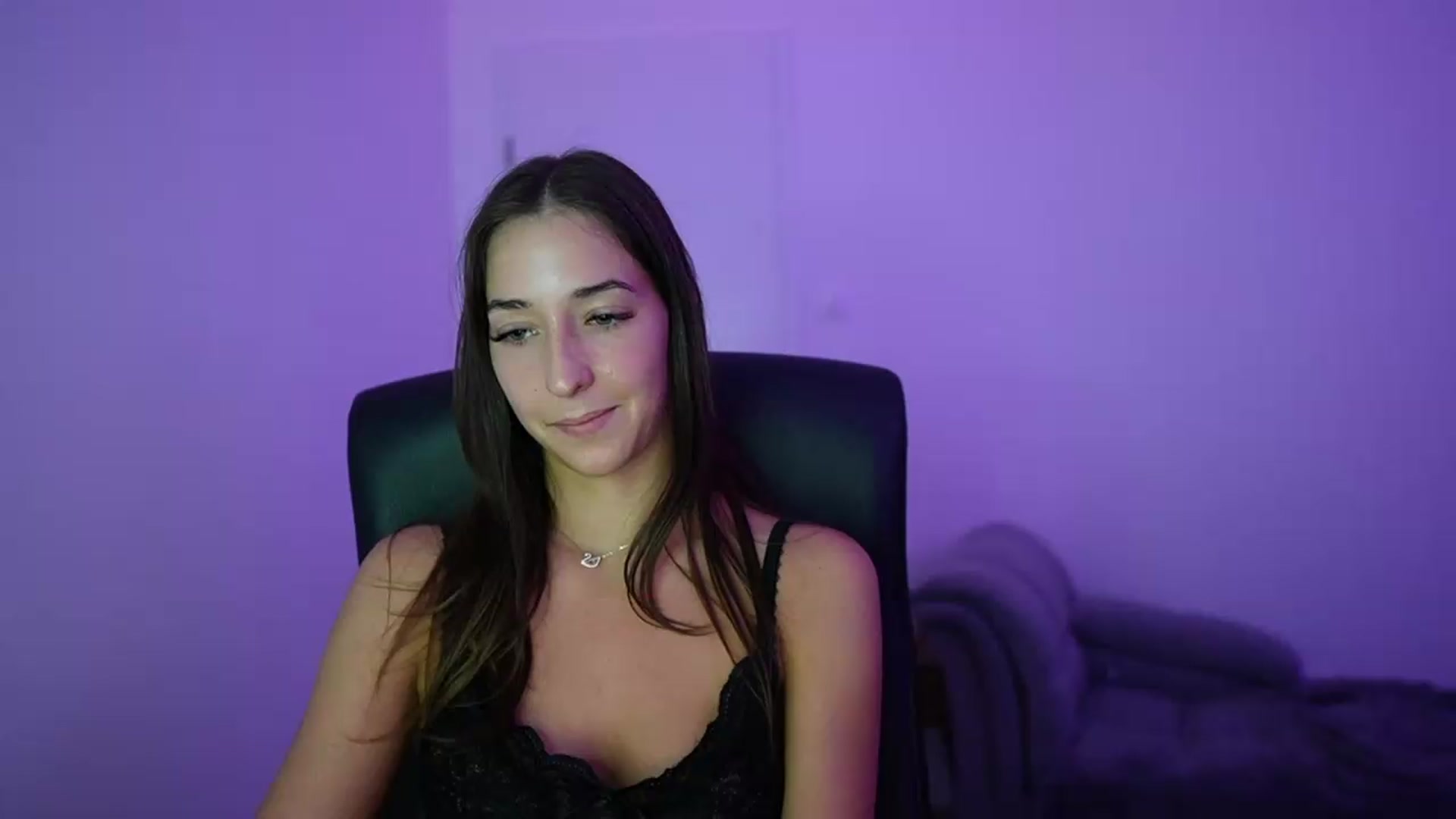 Gallery image thumbnail from Brunettte_18's myfreecams stream on, 06/04/2026, 21:32 image 10 of 20