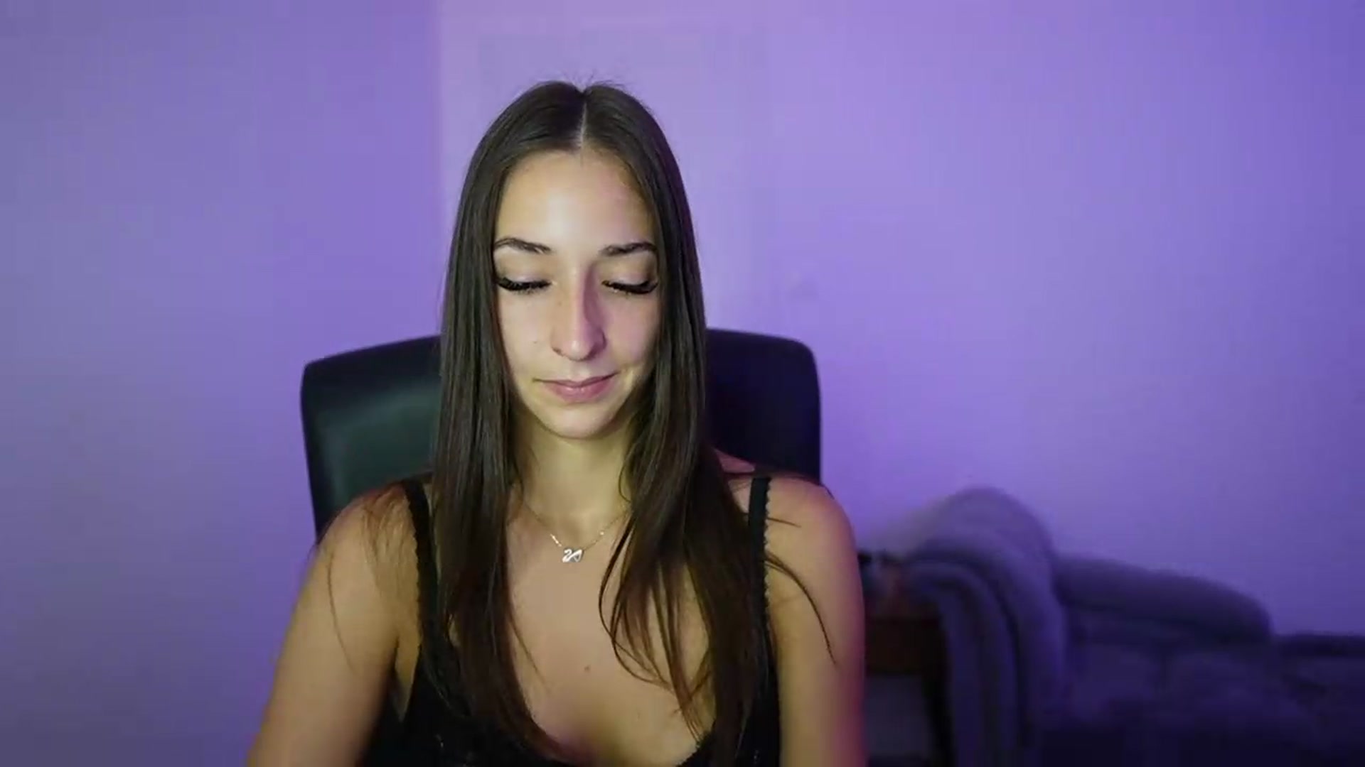 Gallery image thumbnail from Brunettte_18's myfreecams stream on, 06/09/2026, 19:36 image 15 of 20