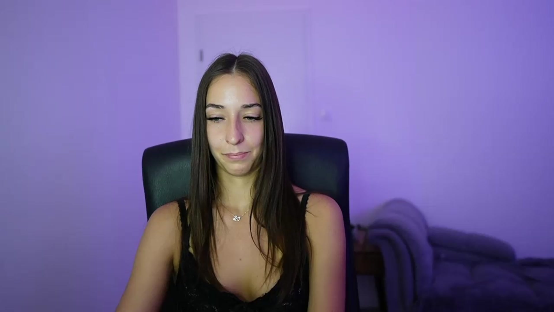 Gallery image thumbnail from Brunettte_18's myfreecams stream on, 06/09/2026, 19:36 image 20 of 20