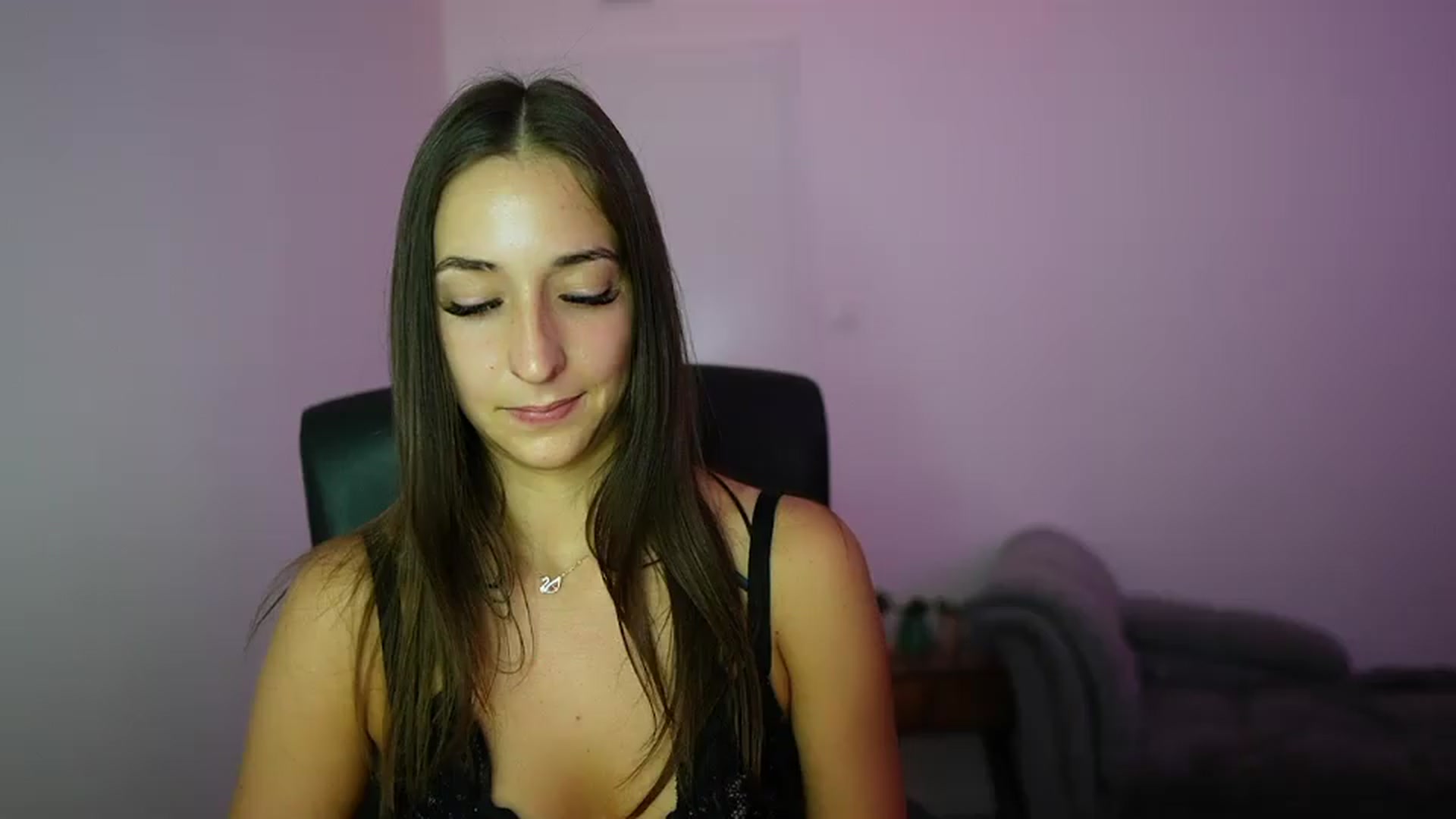 Gallery image thumbnail from Brunettte_18's myfreecams stream on, 06/10/2026, 22:14 image 15 of 20