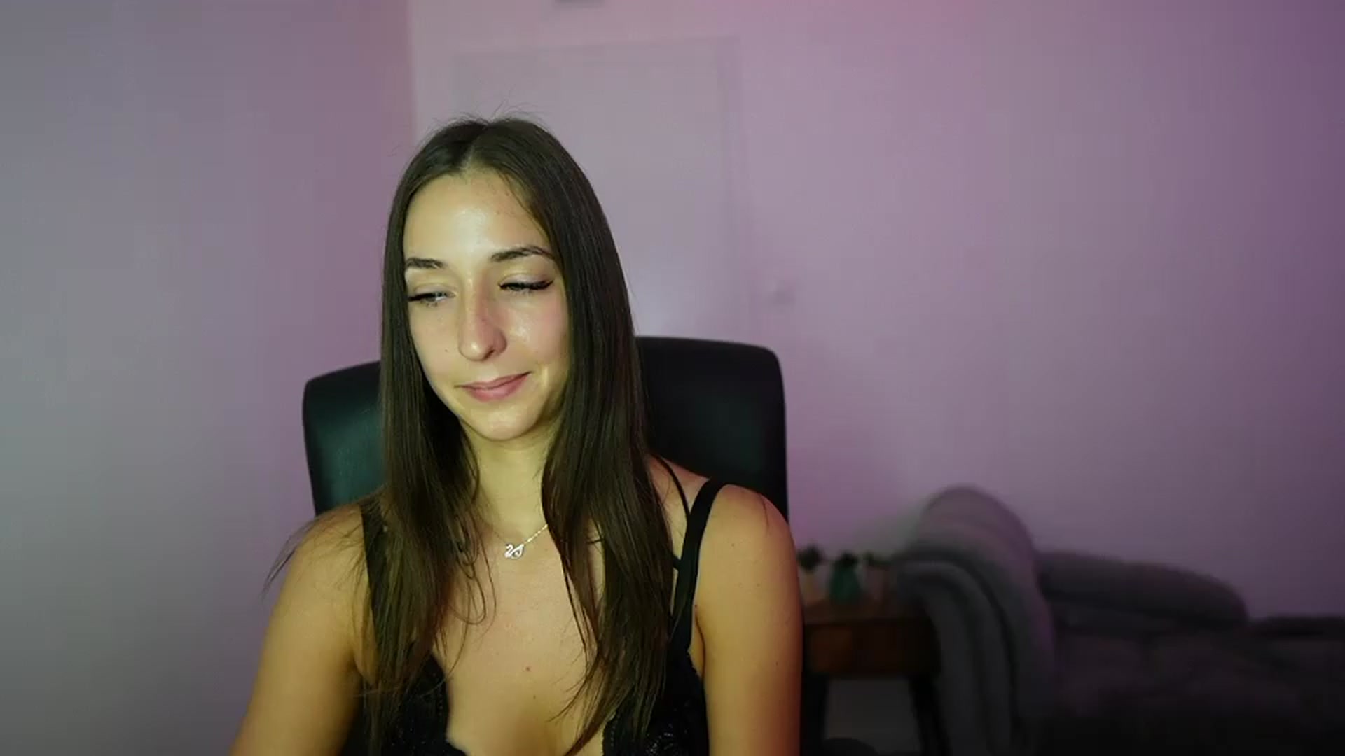 Gallery image thumbnail from Brunettte_18's myfreecams stream on, 06/10/2026, 22:14 image 18 of 20