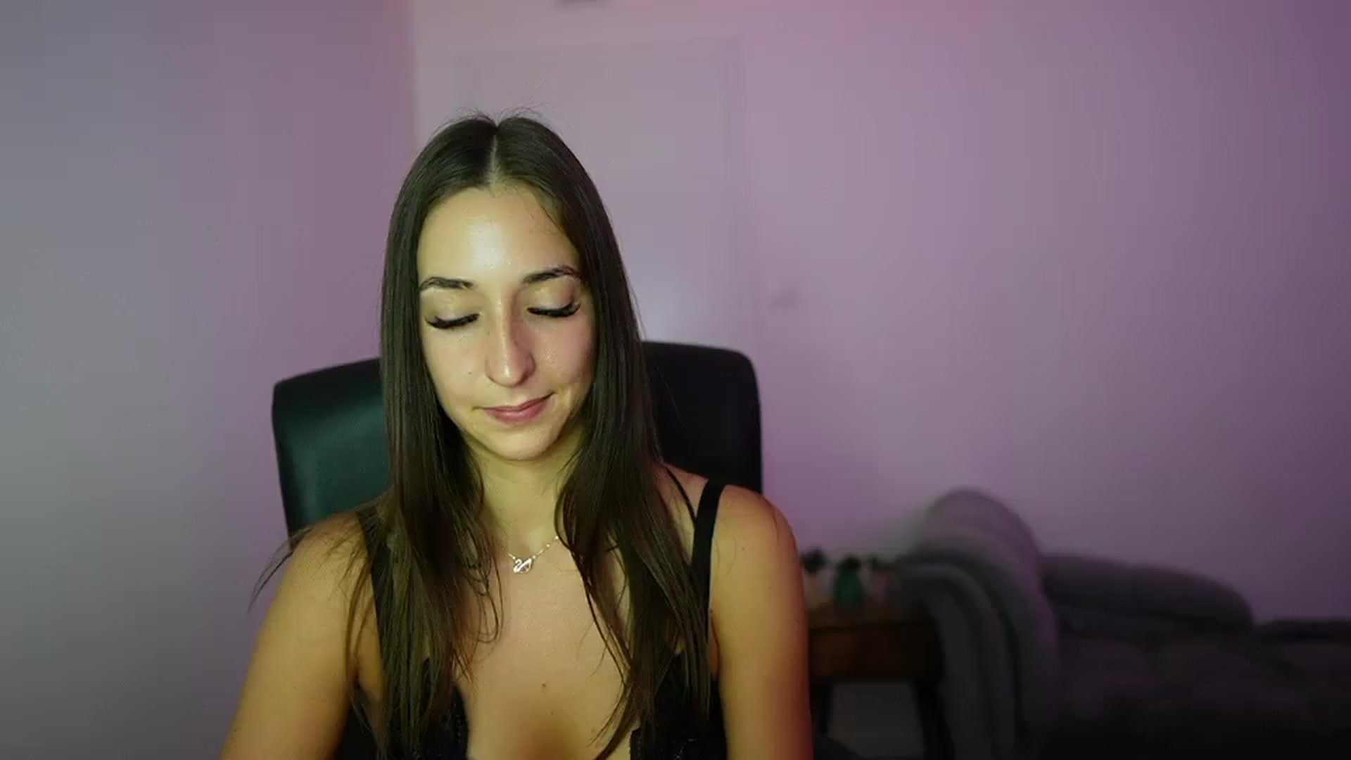 Gallery image thumbnail from Brunettte_18's myfreecams stream on, 06/10/2026, 22:14 image 14 of 20