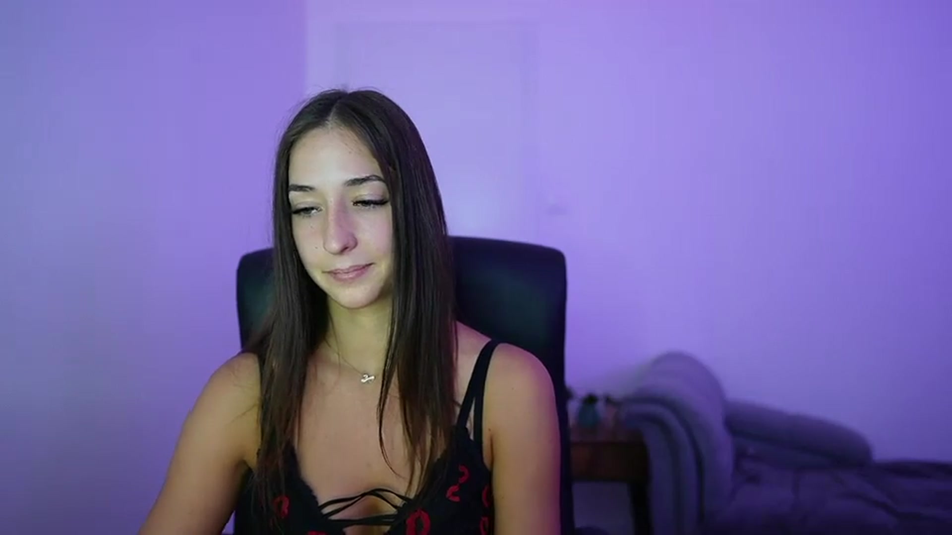 Gallery image thumbnail from Brunettte_18's myfreecams stream on, 06/11/2026, 20:50 image 3 of 20