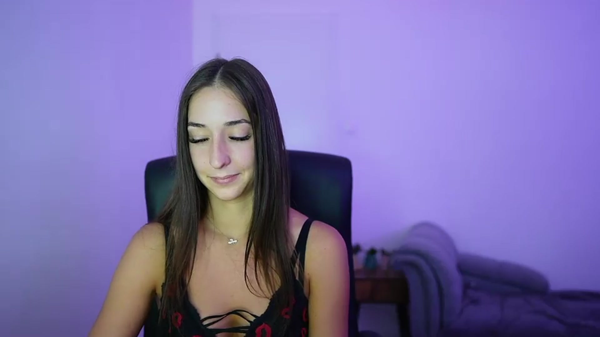 Gallery image thumbnail from Brunettte_18's myfreecams stream on, 06/11/2026, 20:50 image 8 of 20