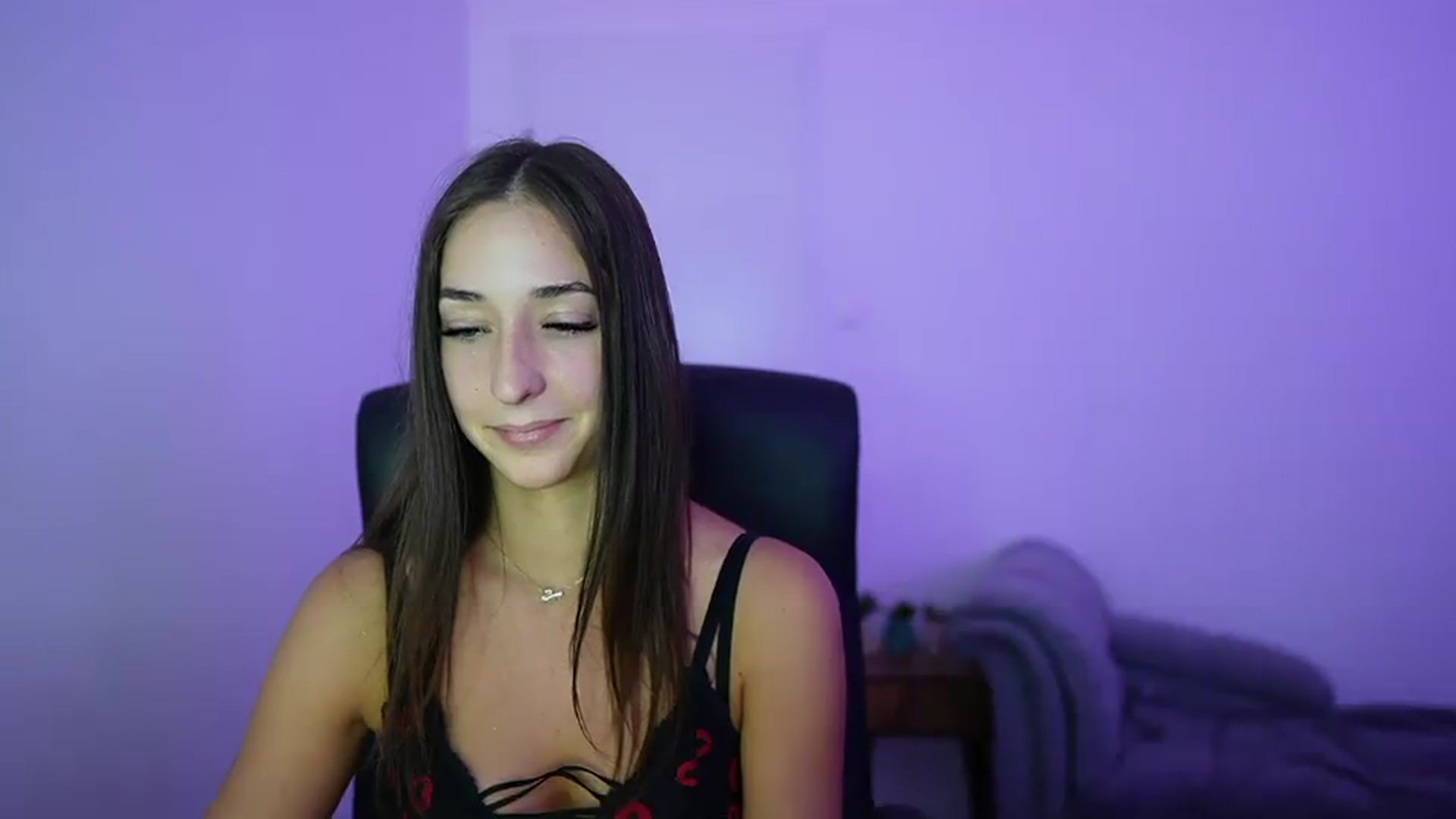 Gallery image thumbnail from Brunettte_18's myfreecams stream on, 06/11/2026, 20:50 image 4 of 20