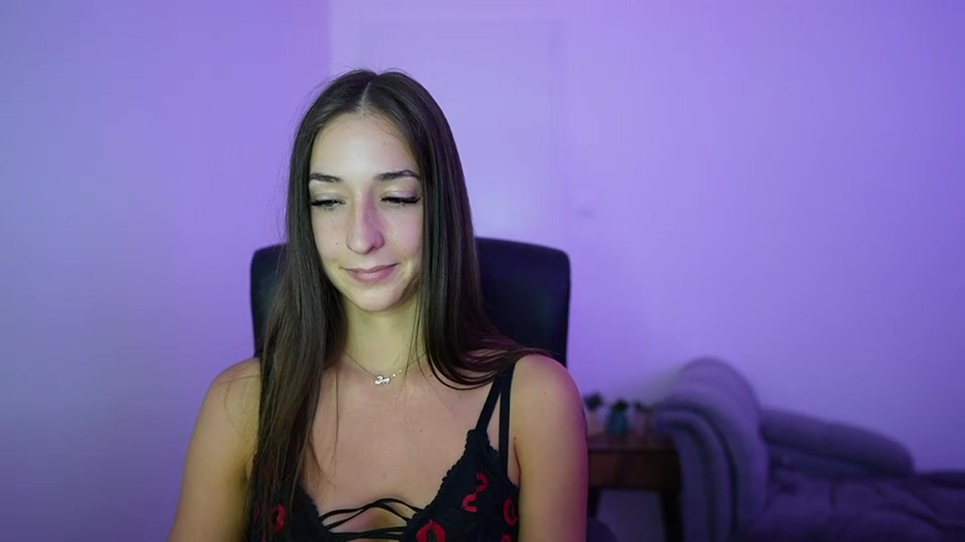 Gallery image thumbnail from Brunettte_18's myfreecams stream on, 06/11/2026, 20:50 image 18 of 20
