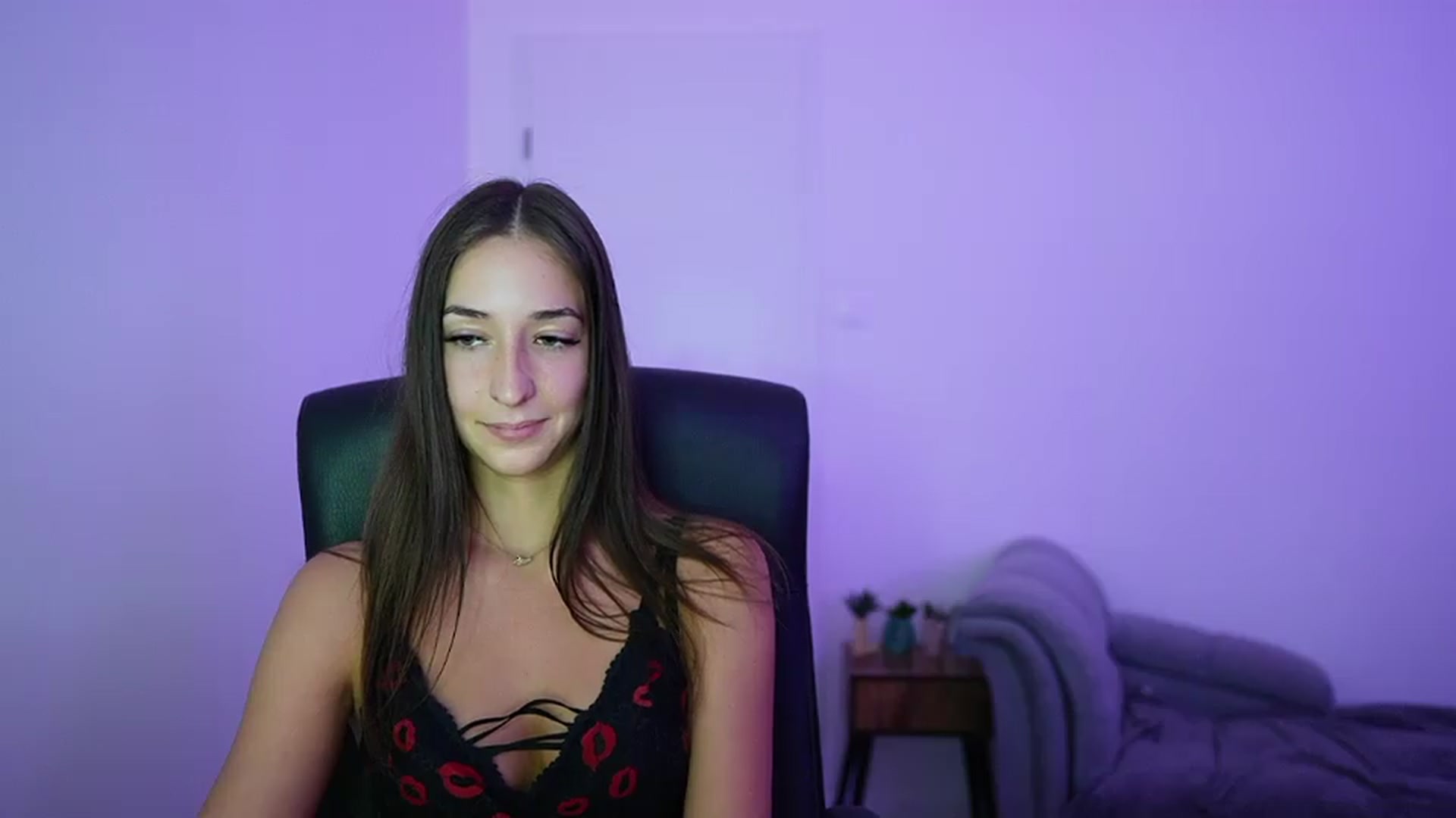 Gallery image thumbnail from Brunettte_18's myfreecams stream on, 06/11/2026, 20:50 image 11 of 20