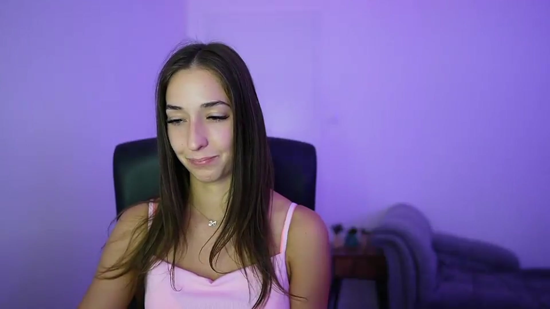 Gallery image thumbnail from Brunettte_18's myfreecams stream on, 06/13/2026, 23:31 image 14 of 20