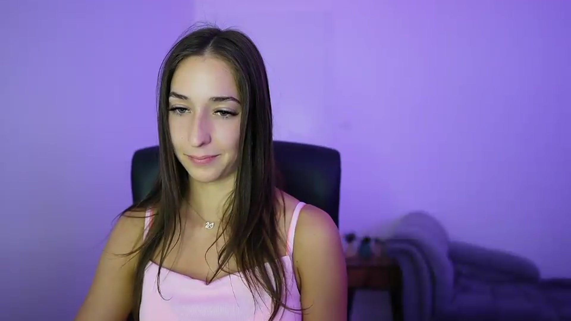 Gallery image thumbnail from Brunettte_18's myfreecams stream on, 06/13/2026, 23:31 image 18 of 20