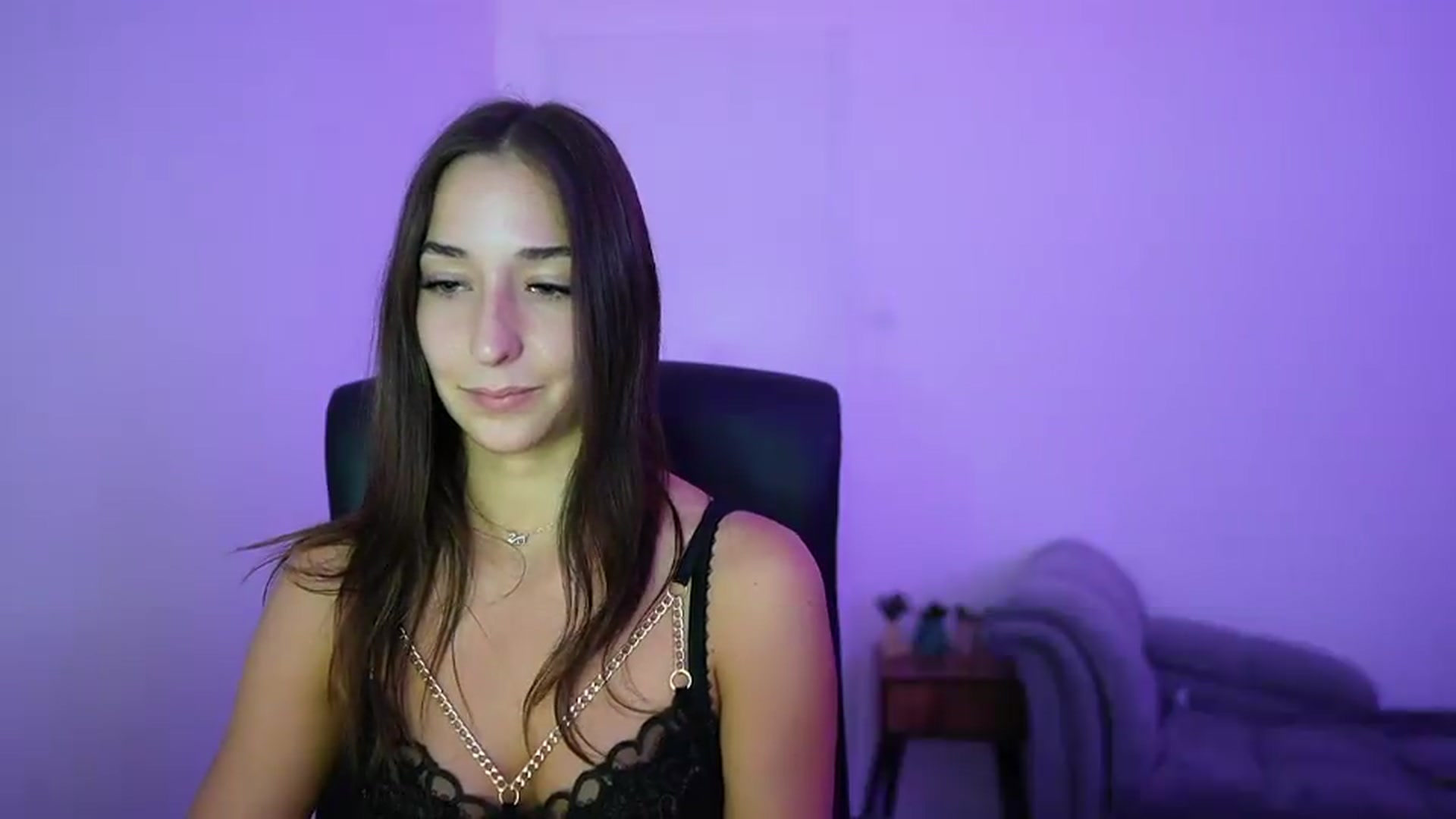 Gallery image thumbnail from Brunettte_18's myfreecams stream on, 06/14/2026, 22:41 image 13 of 20