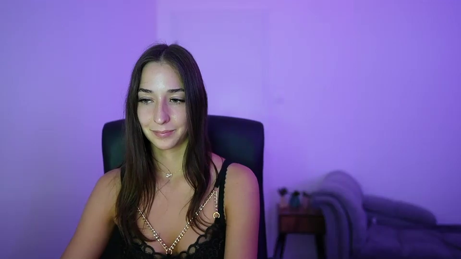 Gallery image thumbnail from Brunettte_18's myfreecams stream on, 06/14/2026, 22:41 image 6 of 20