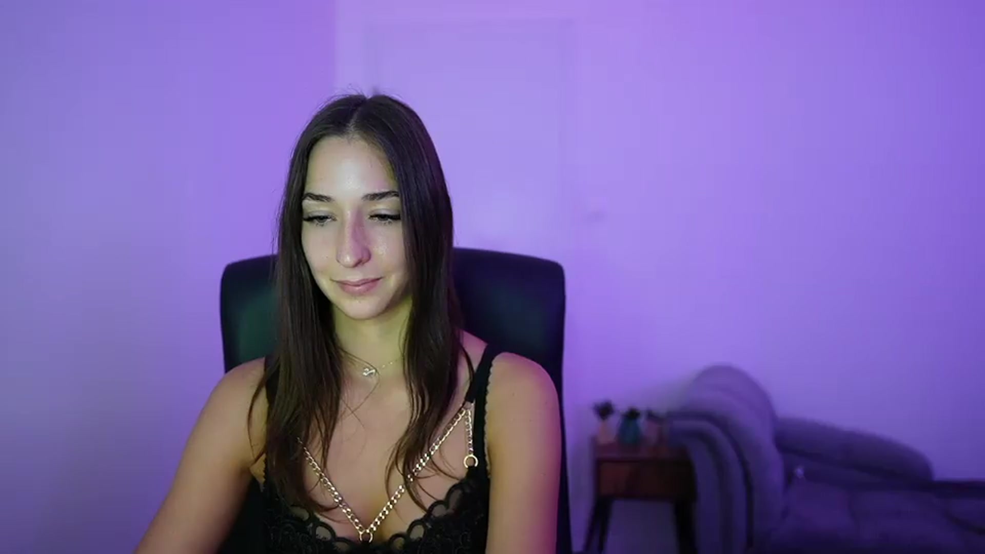 Gallery image thumbnail from Brunettte_18's myfreecams stream on, 06/14/2026, 22:41 image 12 of 20