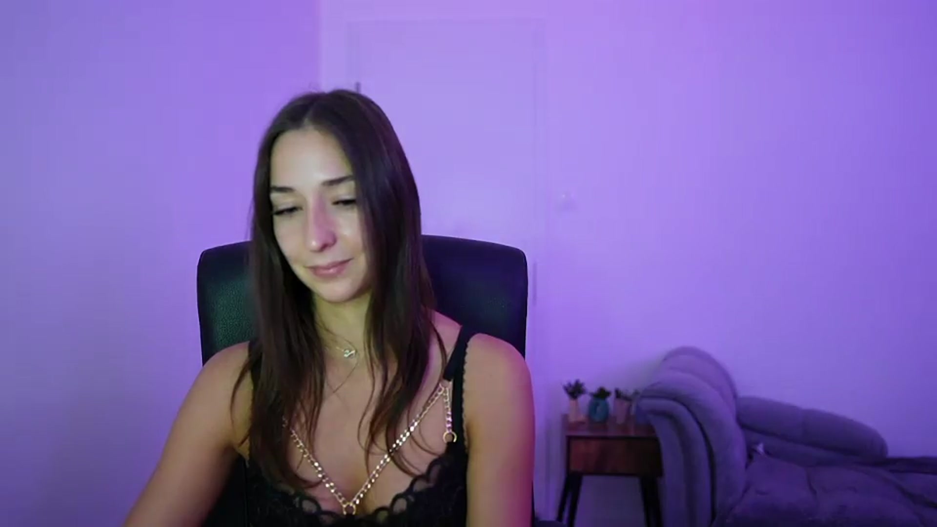 Gallery image thumbnail from Brunettte_18's myfreecams stream on, 06/14/2026, 22:41 image 11 of 20
