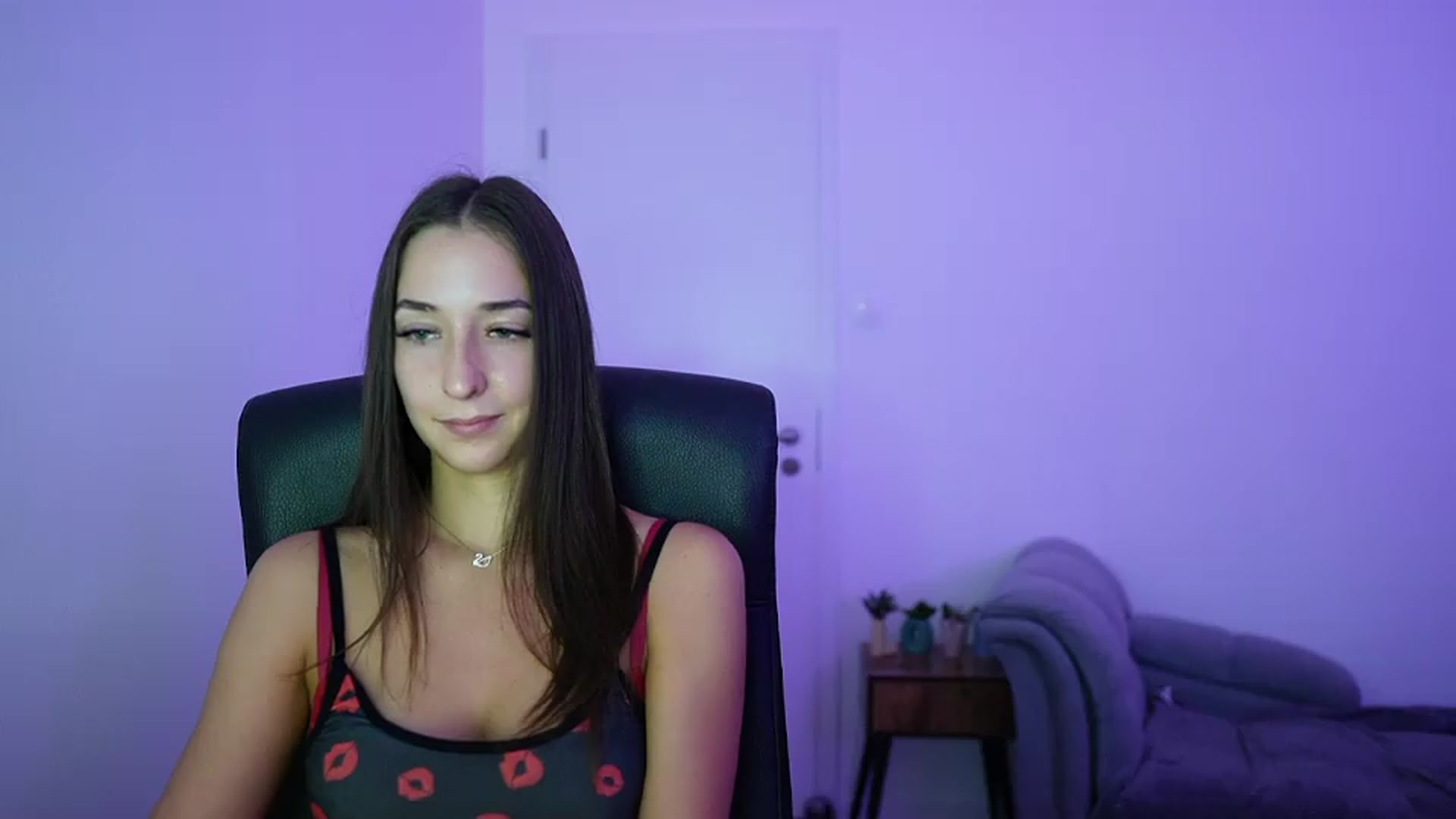 Gallery image thumbnail from Brunettte_18's myfreecams stream on, 06/15/2026, 18:09 image 20 of 20