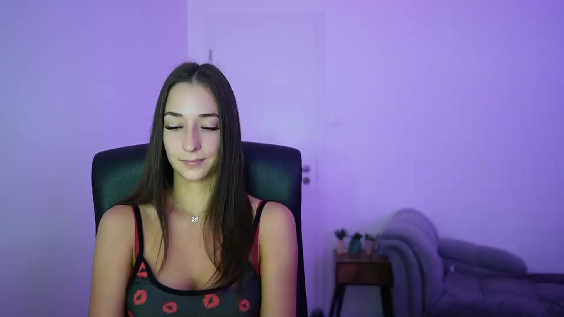 Gallery image thumbnail from Brunettte_18's myfreecams stream on, 06/15/2026, 18:09 image 8 of 20