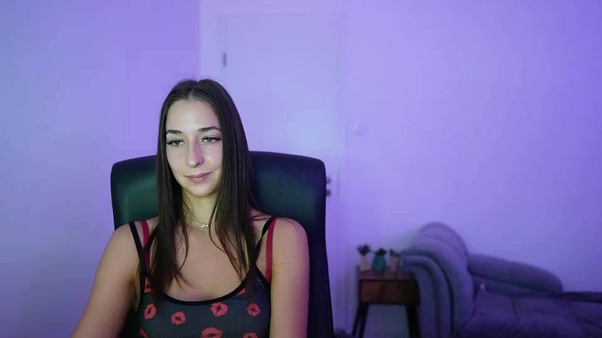 Gallery image thumbnail from Brunettte_18's myfreecams stream on, 06/15/2026, 22:02 image 8 of 20