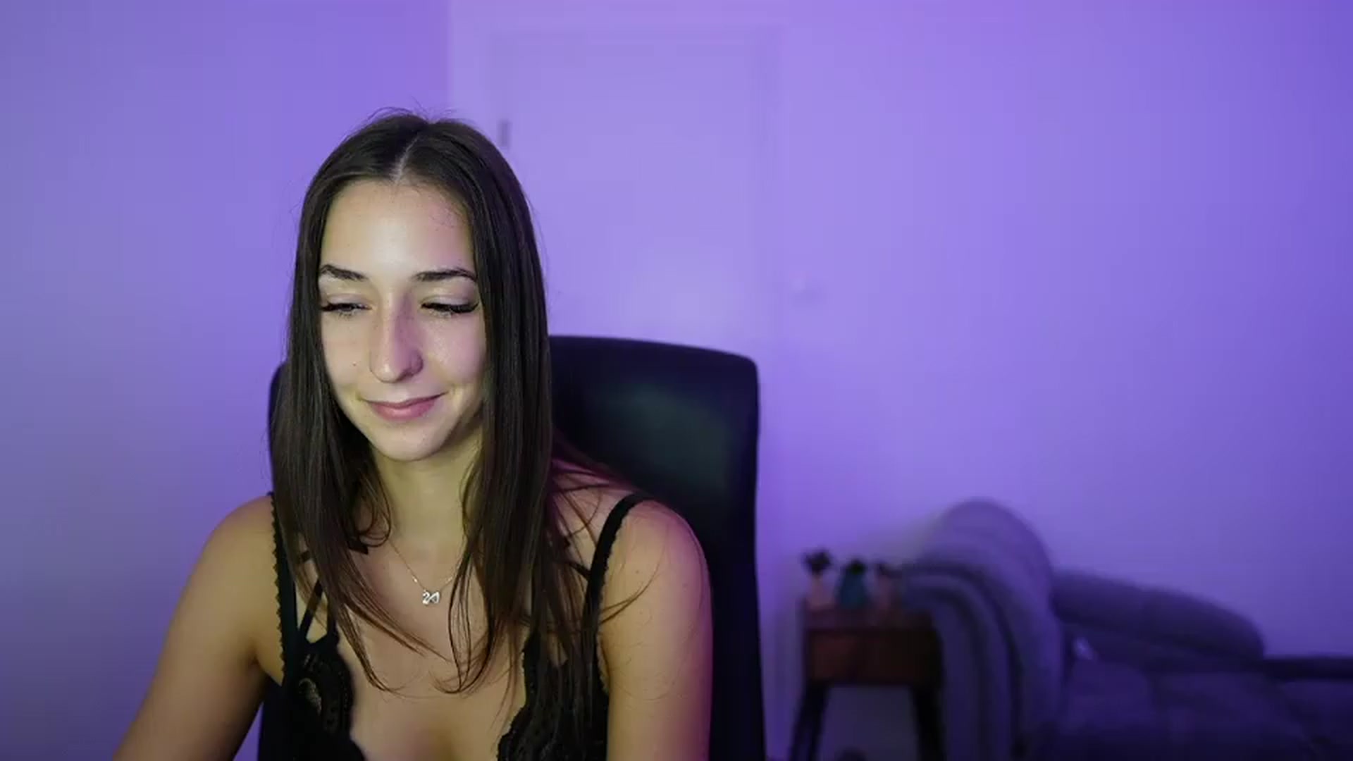 Gallery image thumbnail from Brunettte_18's myfreecams stream on, 06/18/2026, 17:20 image 6 of 20