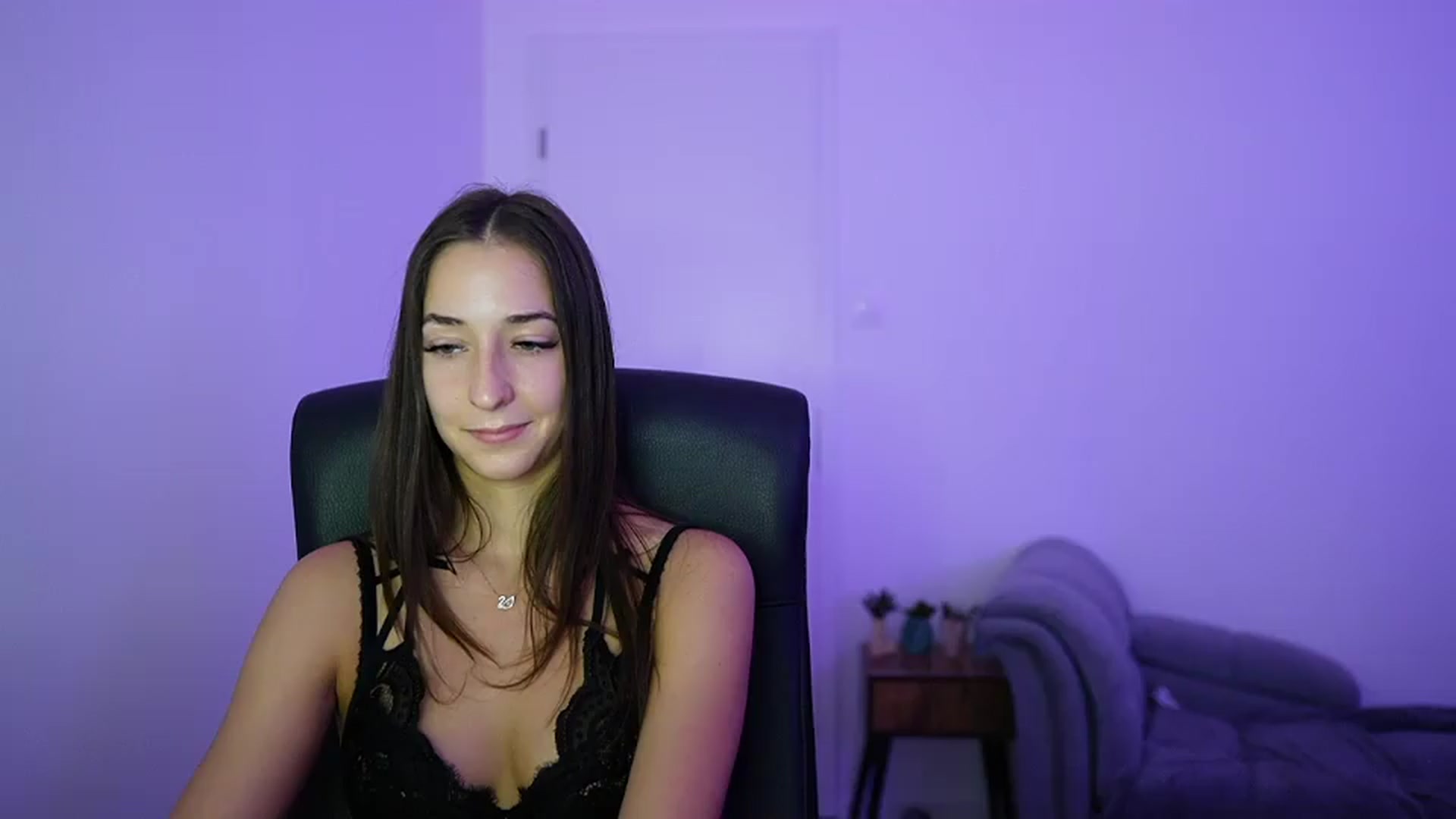 Gallery image thumbnail from Brunettte_18's myfreecams stream on, 06/18/2026, 17:20 image 12 of 20