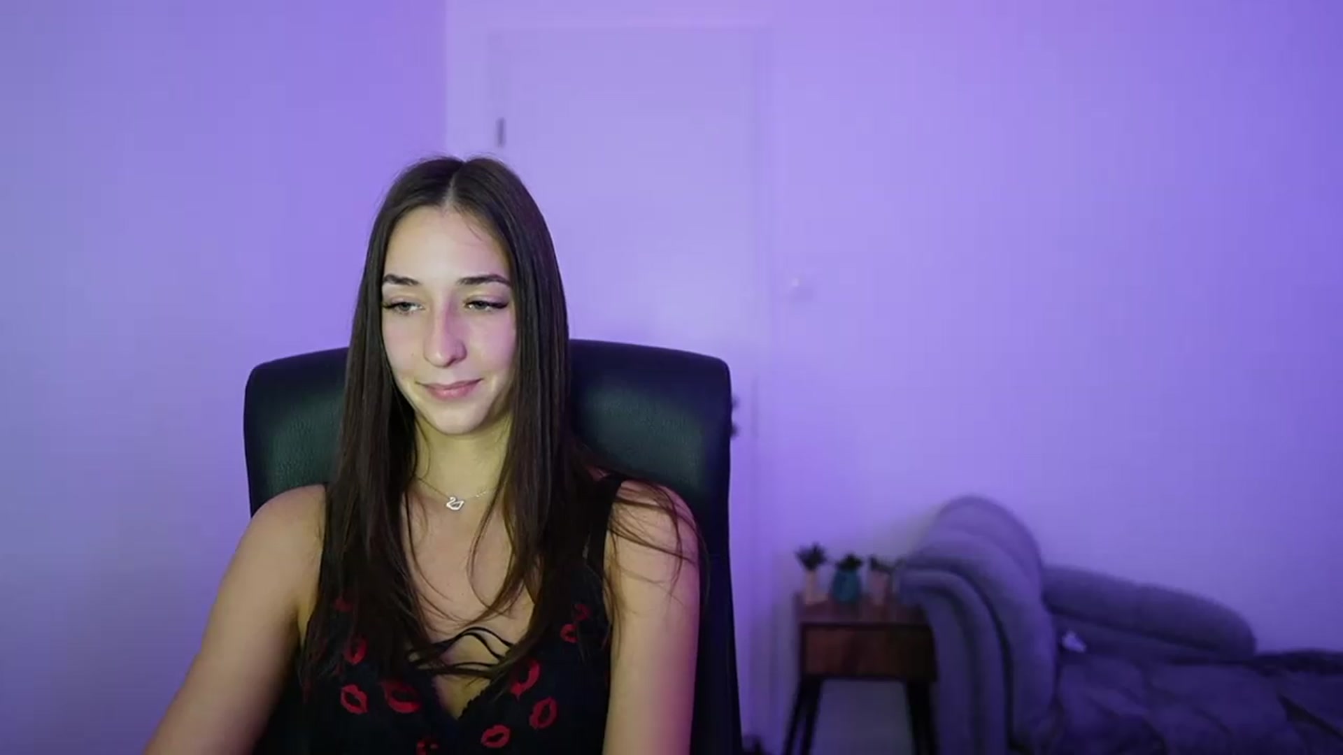 Gallery image thumbnail from Brunettte_18's myfreecams stream on, 06/21/2026, 19:59 image 10 of 20