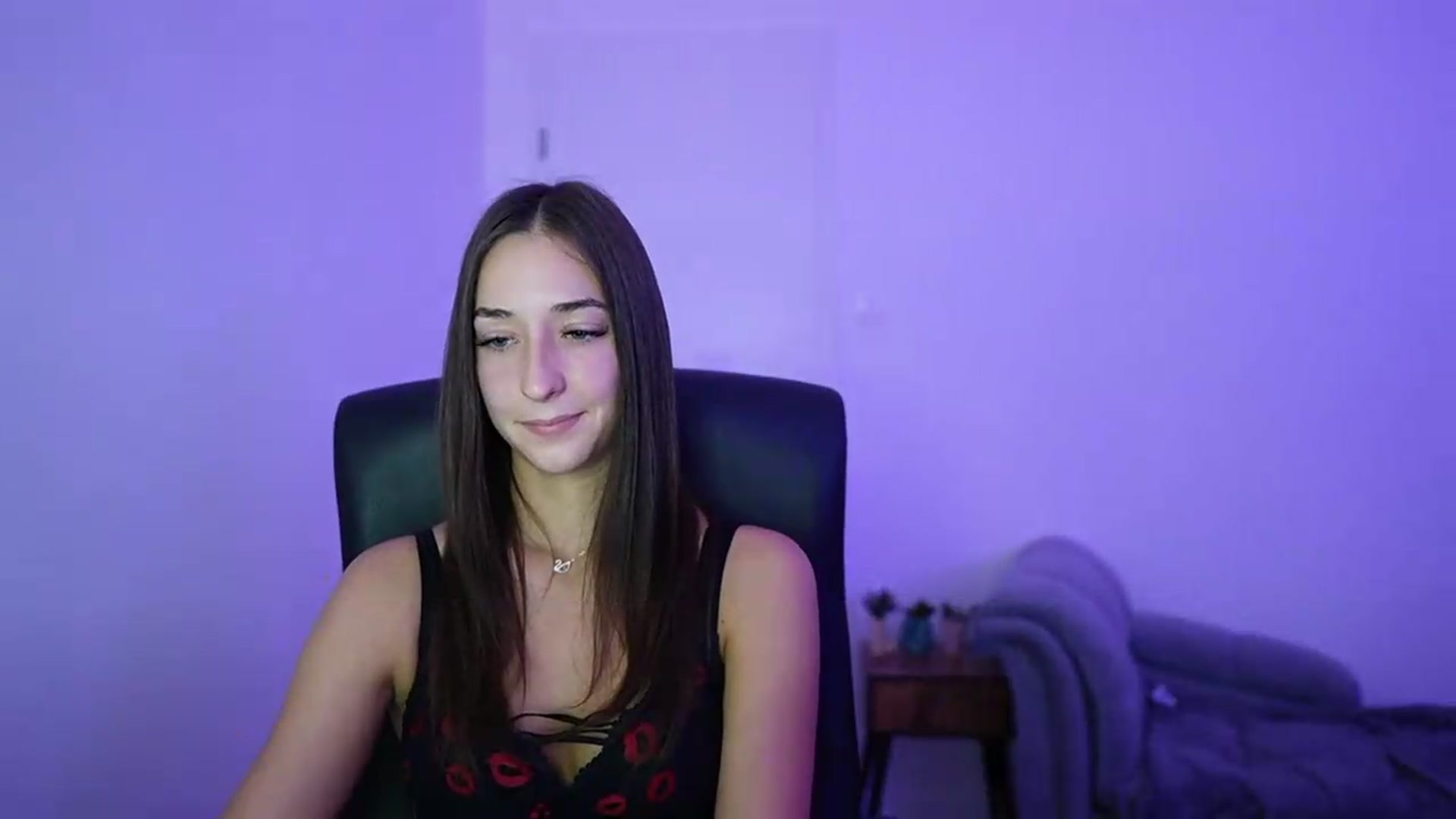 Gallery image thumbnail from Brunettte_18's myfreecams stream on, 06/21/2026, 19:59 image 4 of 20
