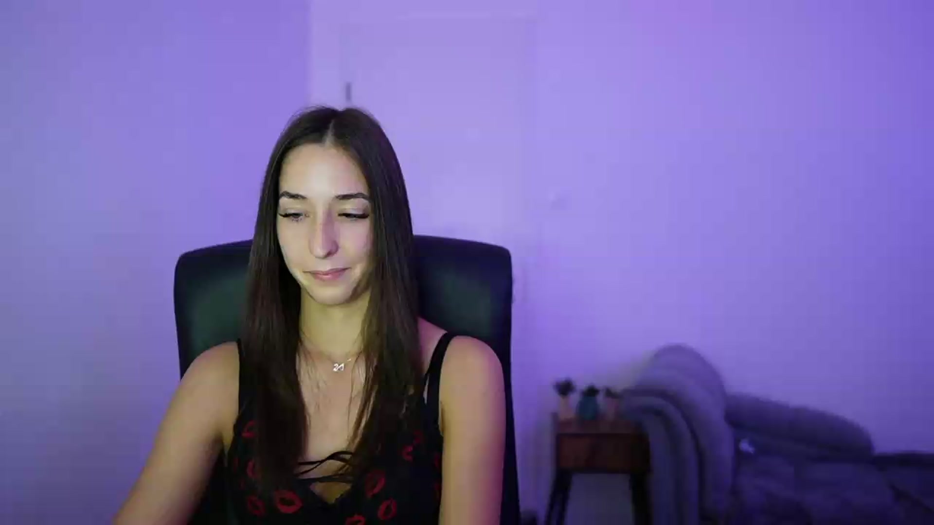 Gallery image thumbnail from Brunettte_18's myfreecams stream on, 06/21/2026, 20:52 image 6 of 20