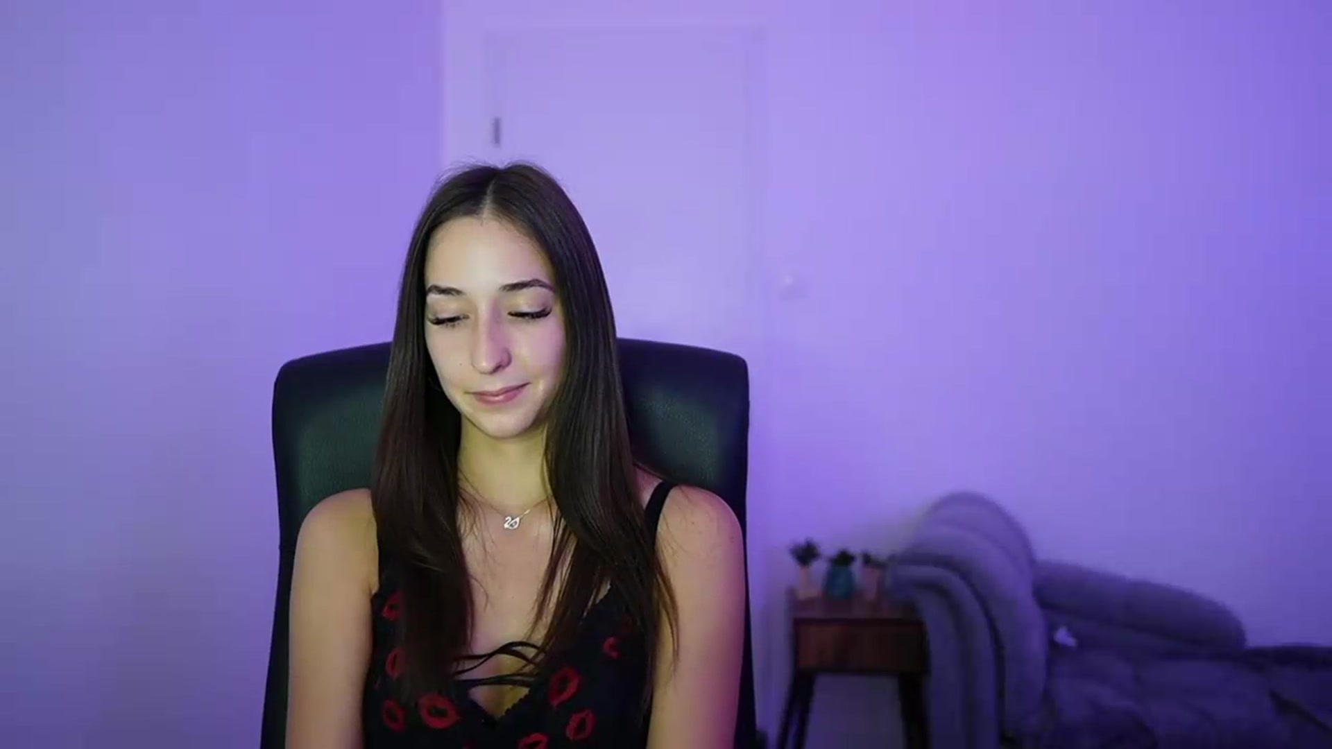 Gallery image thumbnail from Brunettte_18's myfreecams stream on, 06/21/2026, 20:52 image 20 of 20