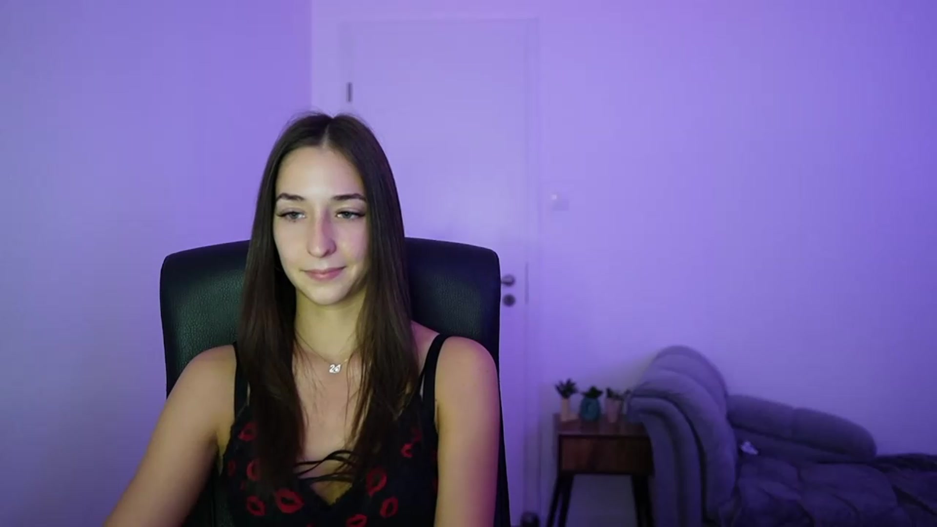 Gallery image thumbnail from Brunettte_18's myfreecams stream on, 06/21/2026, 20:52 image 8 of 20