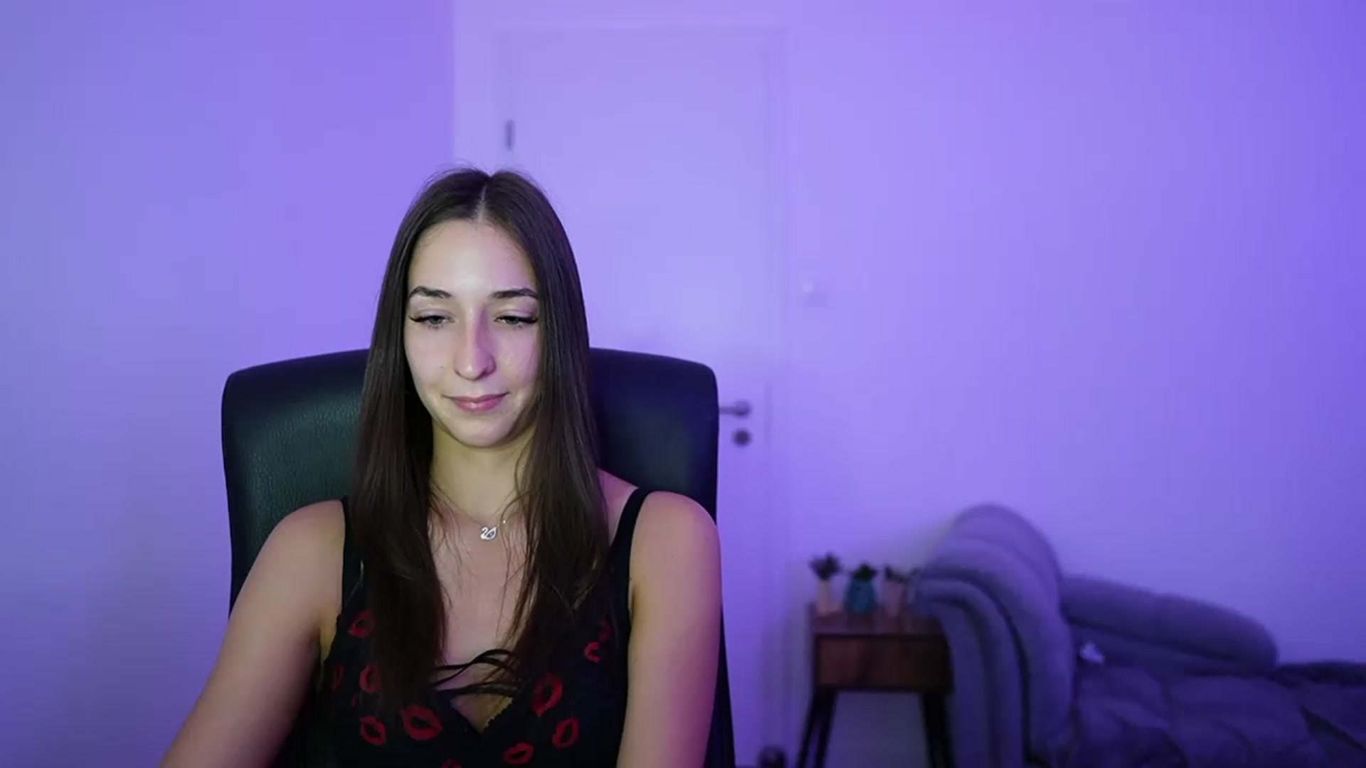 Gallery image thumbnail from Brunettte_18's myfreecams stream on, 06/21/2026, 20:52 image 19 of 20