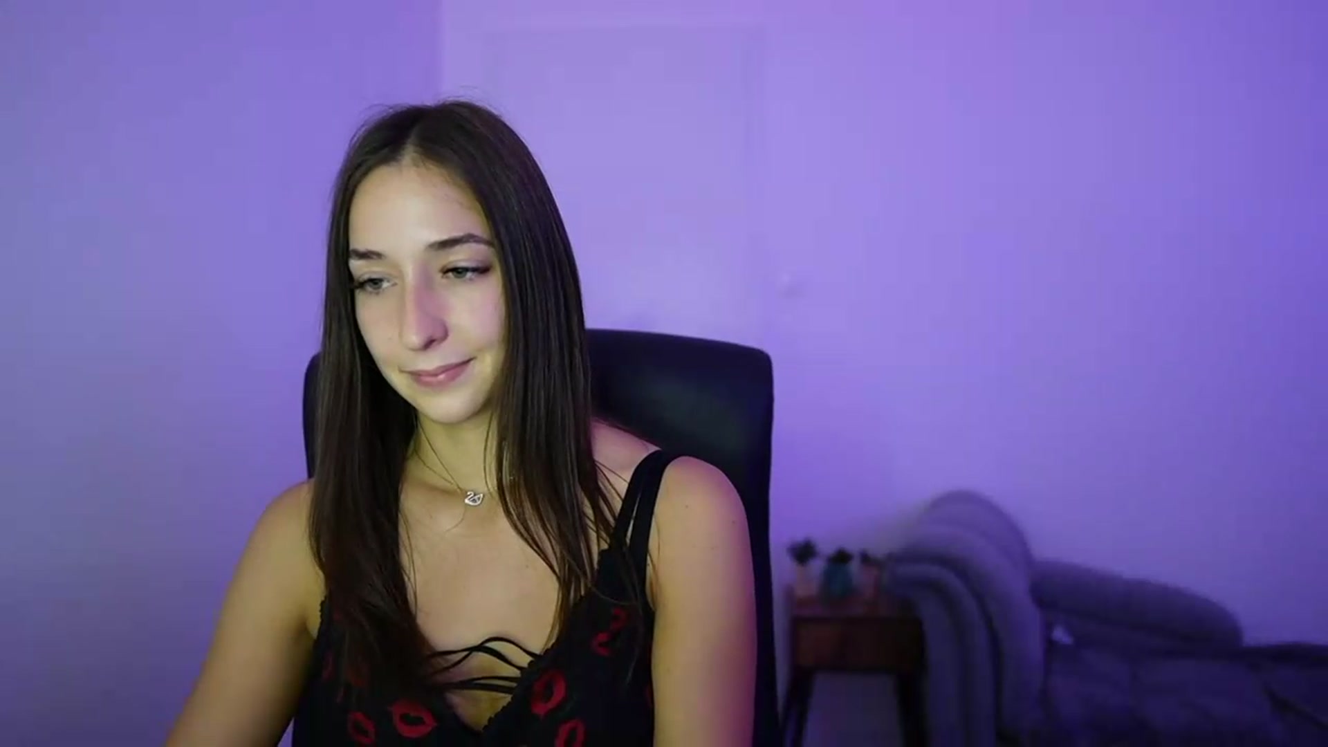 Gallery image thumbnail from Brunettte_18's myfreecams stream on, 06/21/2026, 22:26 image 8 of 20