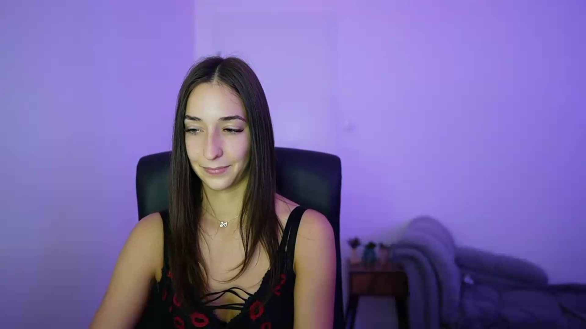 Gallery image thumbnail from Brunettte_18's myfreecams stream on, 06/21/2026, 22:26 image 17 of 20