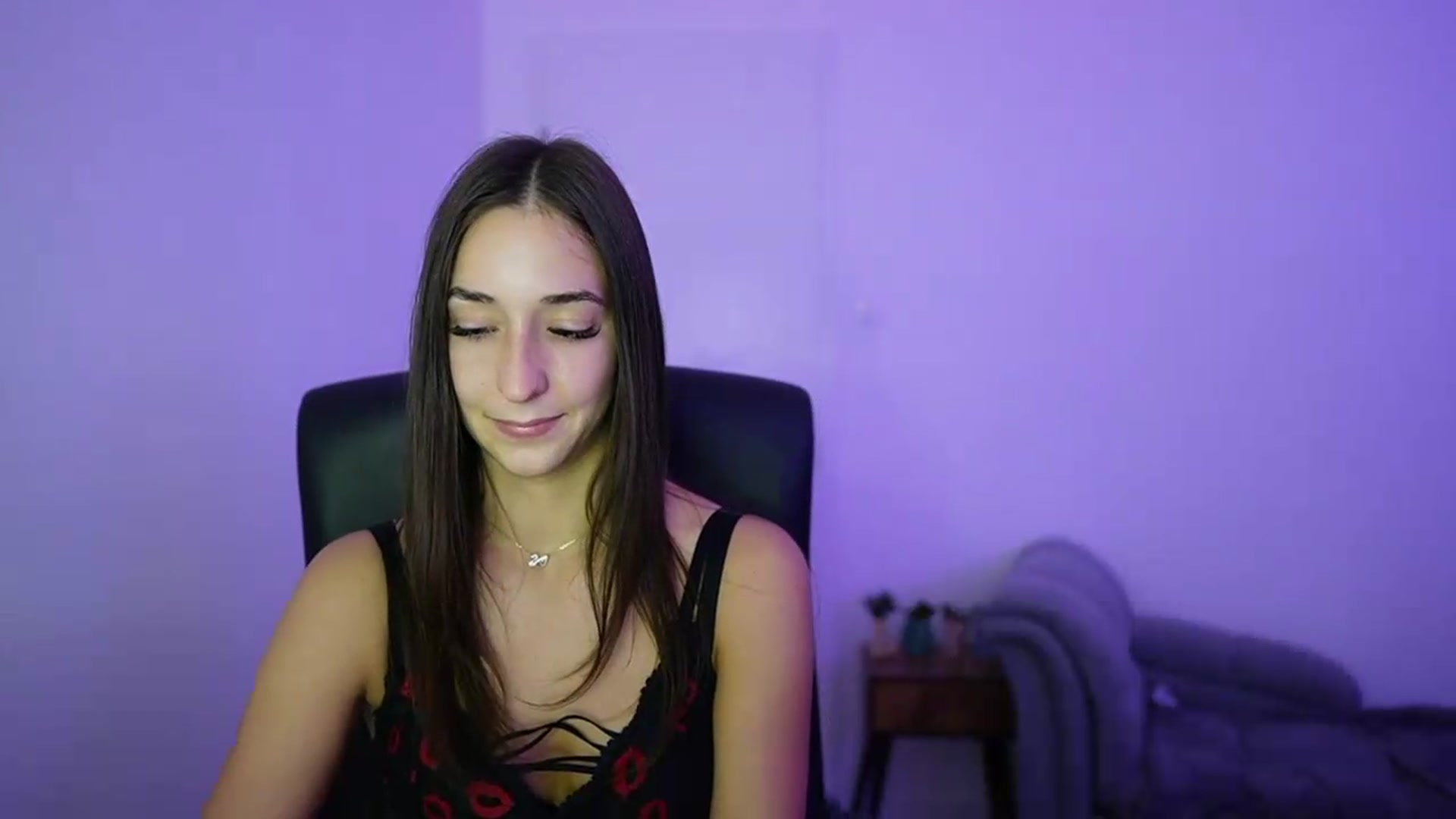 Gallery image thumbnail from Brunettte_18's myfreecams stream on, 06/21/2026, 22:26 image 16 of 20