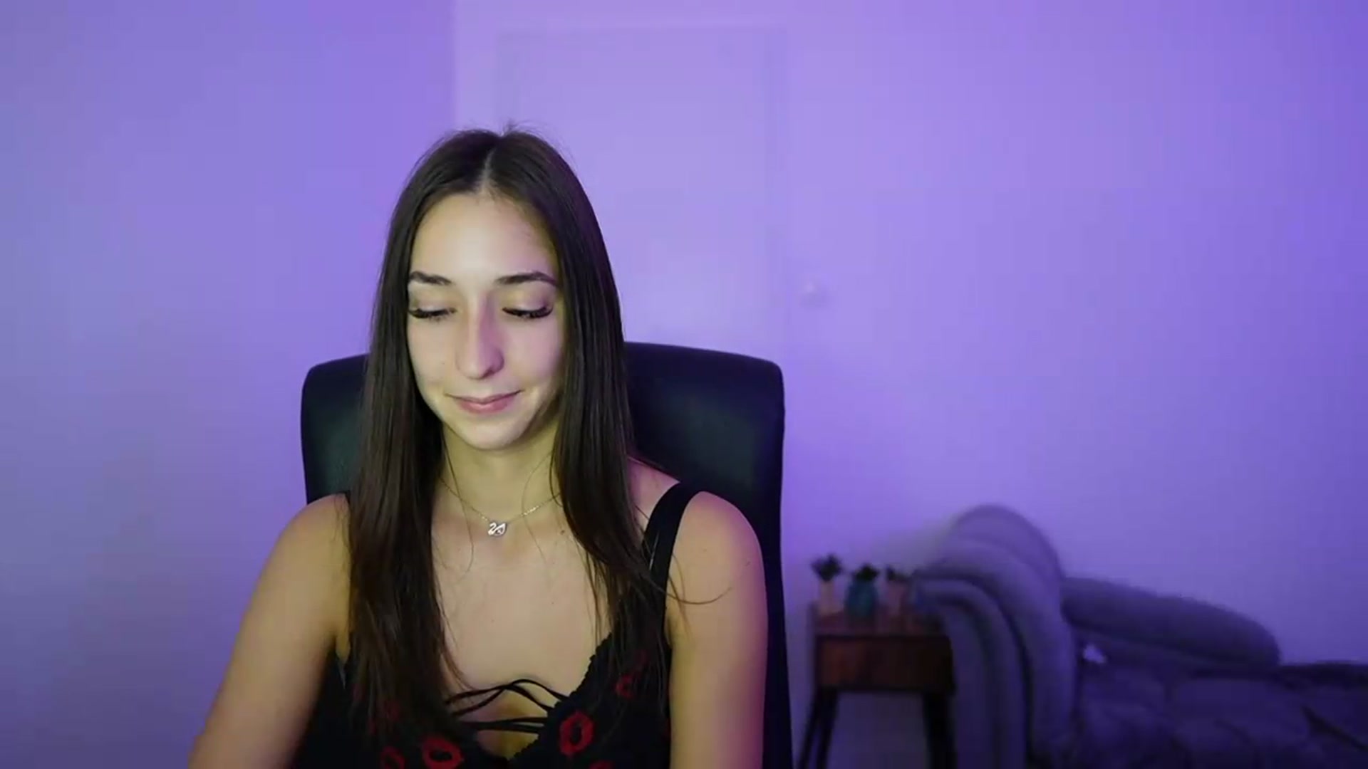 Gallery image thumbnail from Brunettte_18's myfreecams stream on, 06/21/2026, 22:26 image 7 of 20