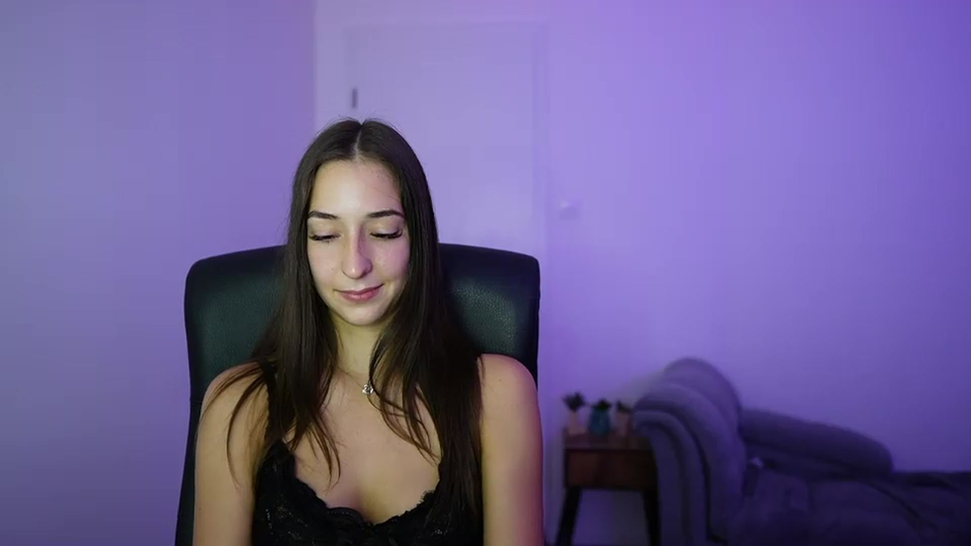 Gallery image thumbnail from Brunettte_18's myfreecams stream on, 06/24/2026, 20:24 image 4 of 20